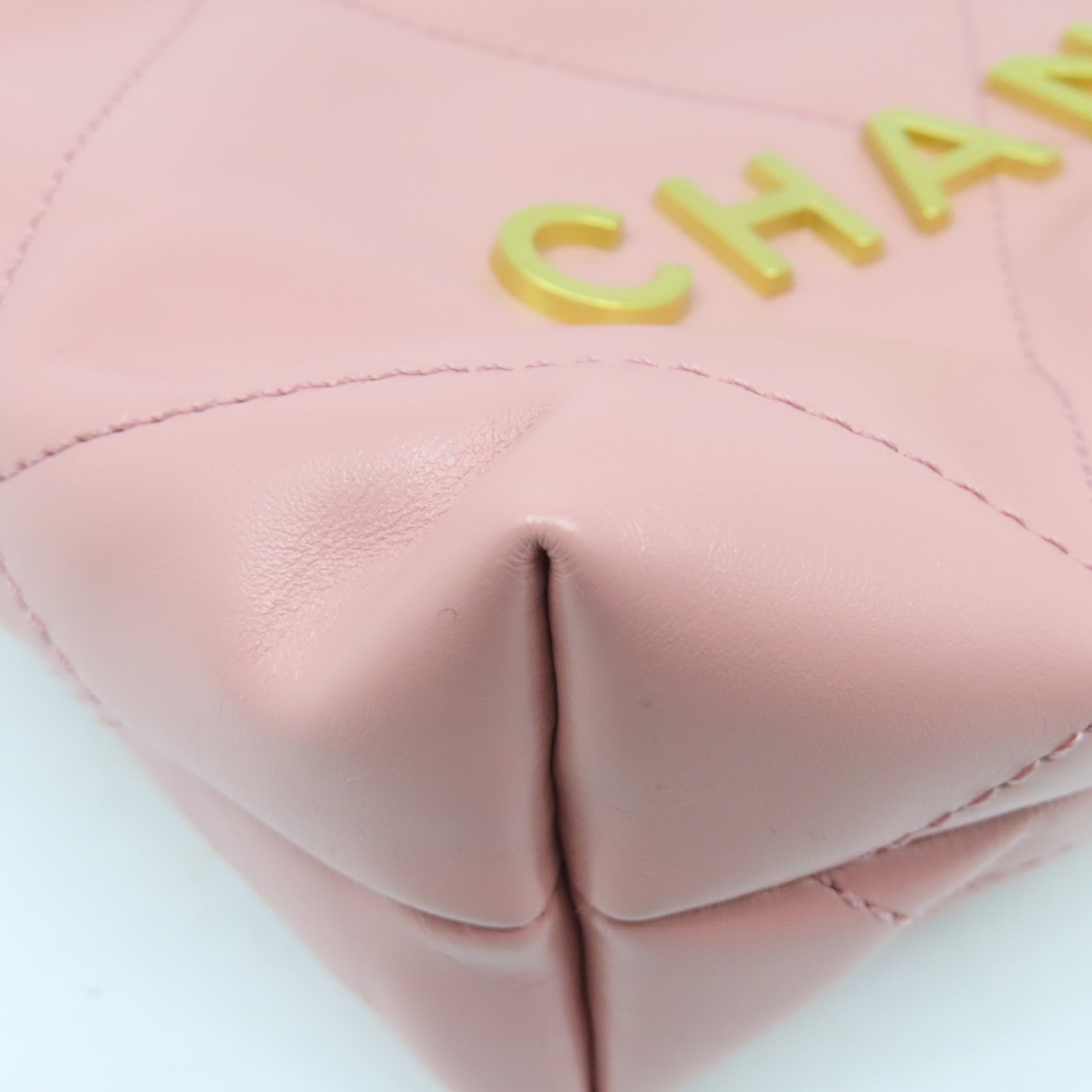 CHANEL 【激減優惠】菱格牛皮皮革Mini C22金扣鏈帶肩背袋粉紅色