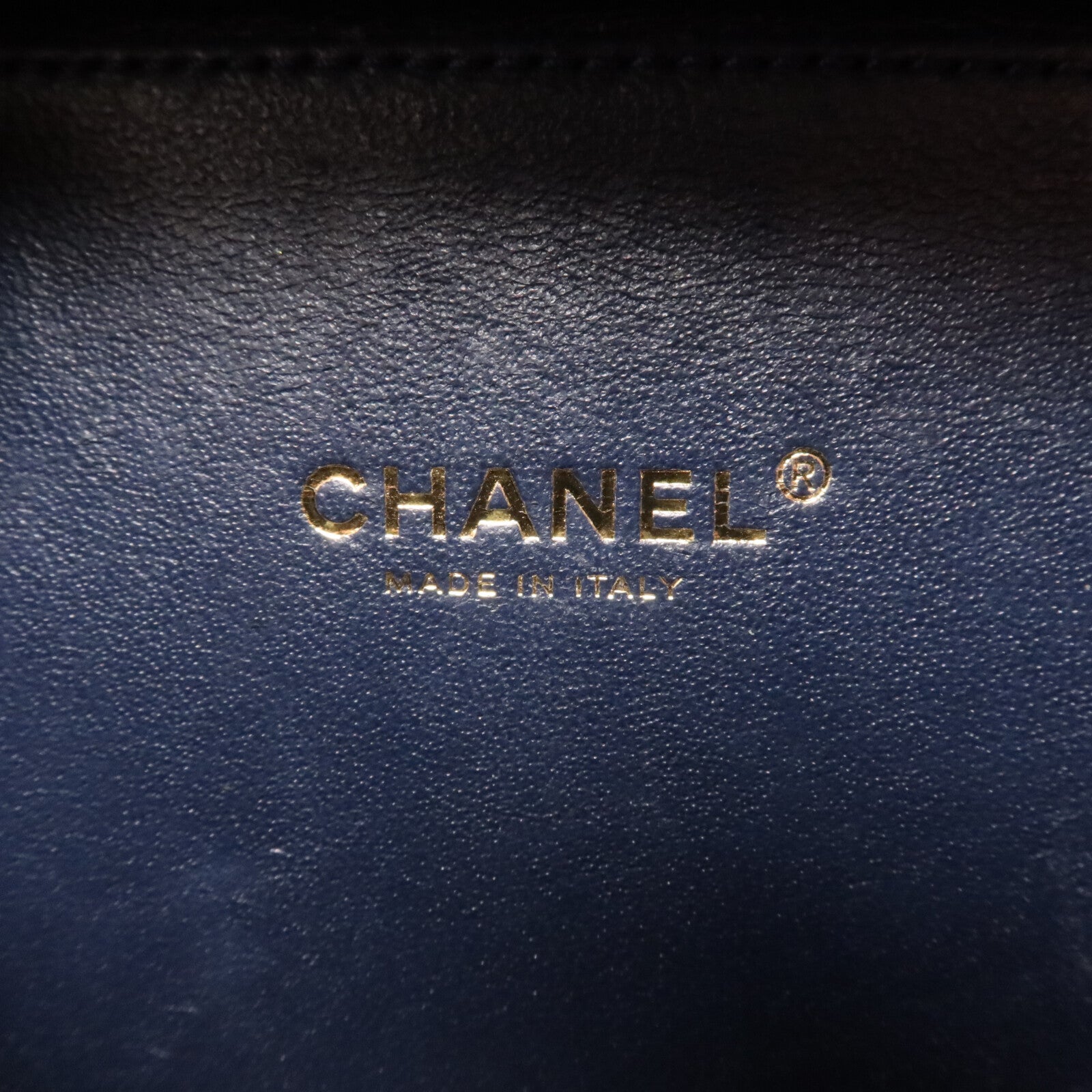CHANEL 牛皮皮革Filigree Vanity Case鏈帶手挽肩背兩用袋