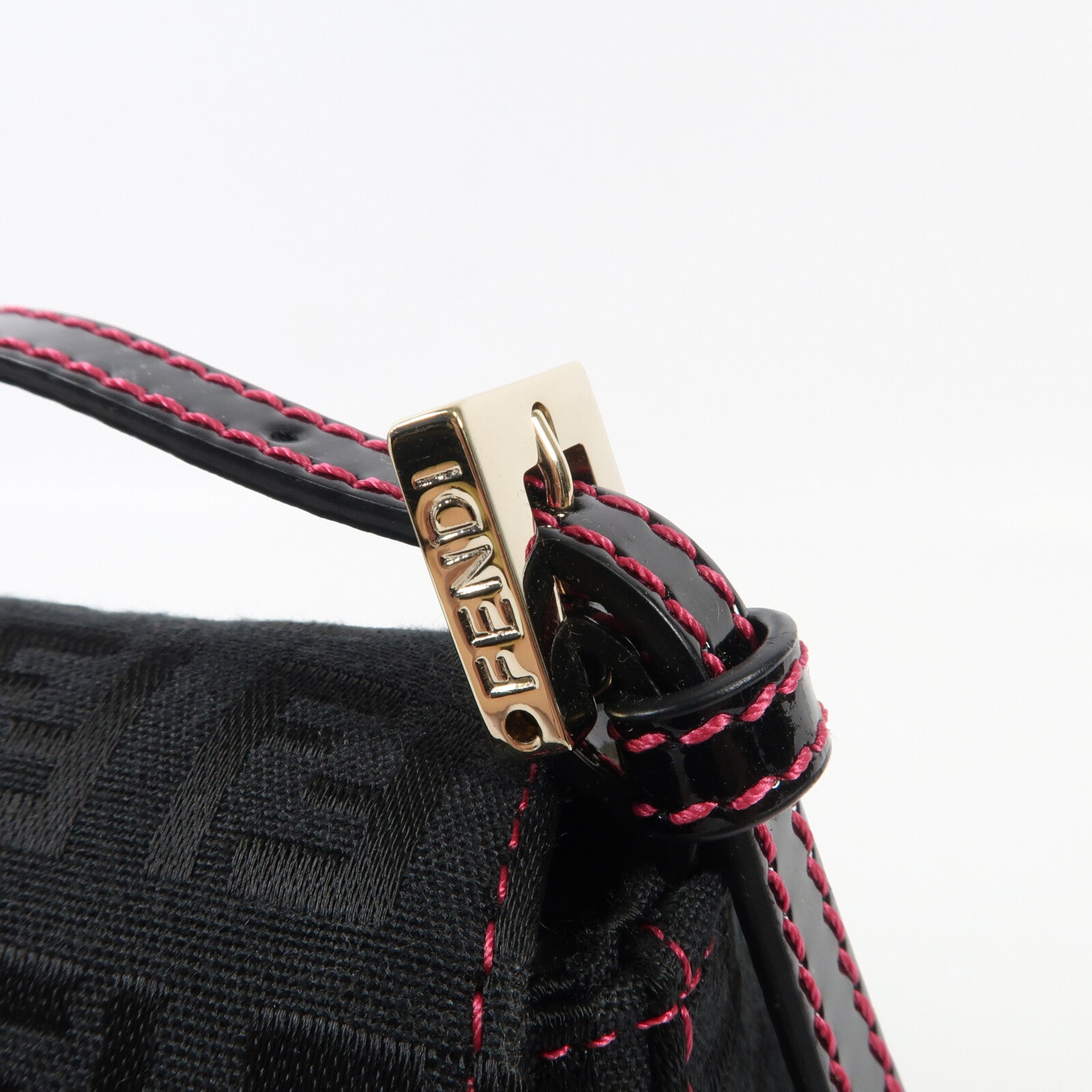 FENDI 帆布Hand Bag金扣手挽袋