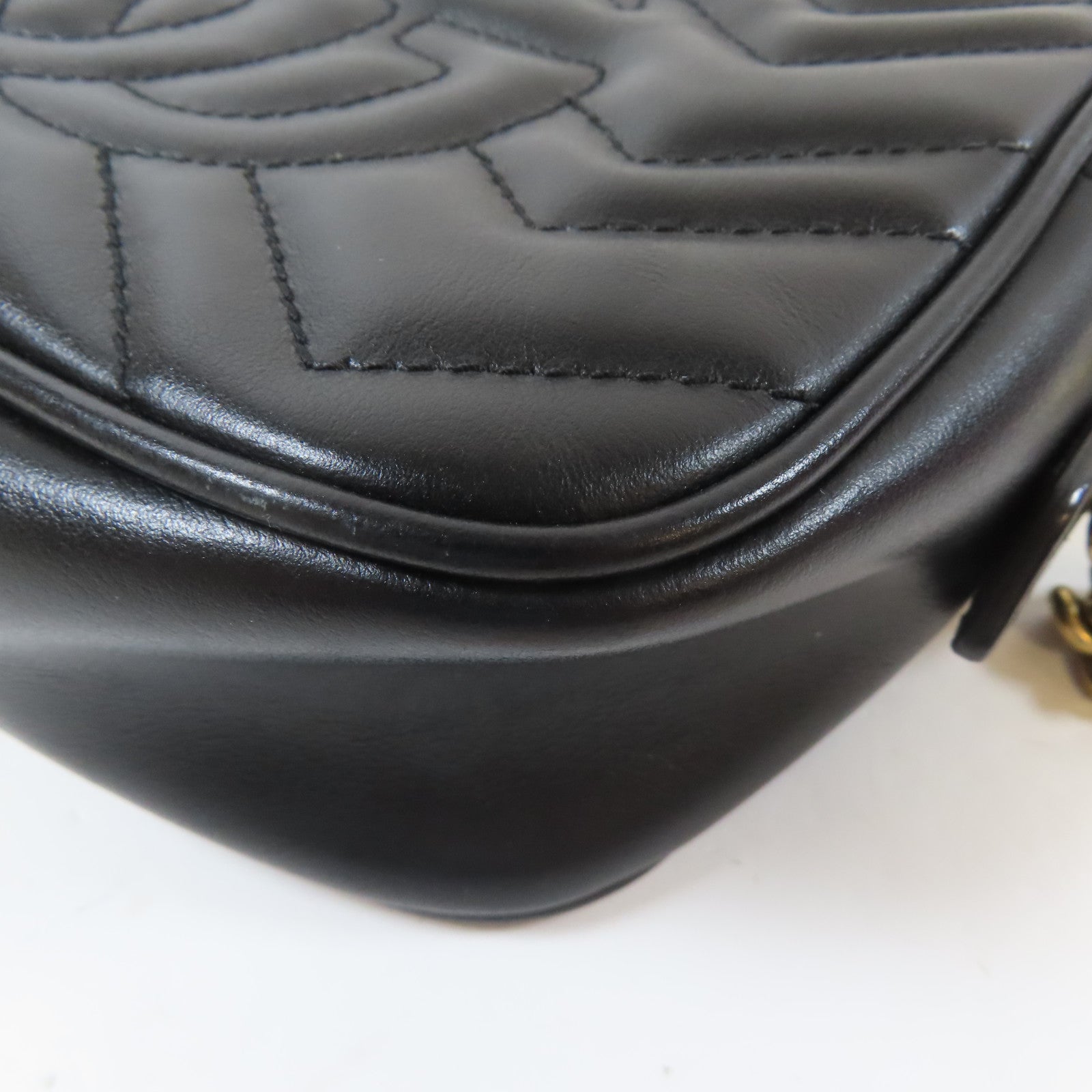 GUCCI 牛皮皮革Marmont Small金扣鏈帶肩背袋黑色