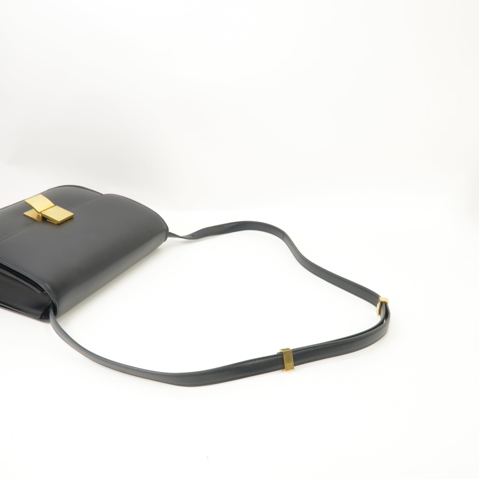 CELINE 牛皮皮革Medium Classic Box金扣肩背袋黑色