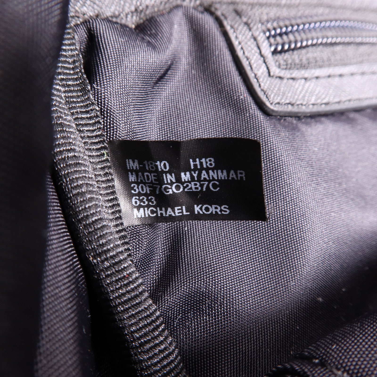 Michael Kors 尼龍Kelsey Nylon Backpack金扣背包