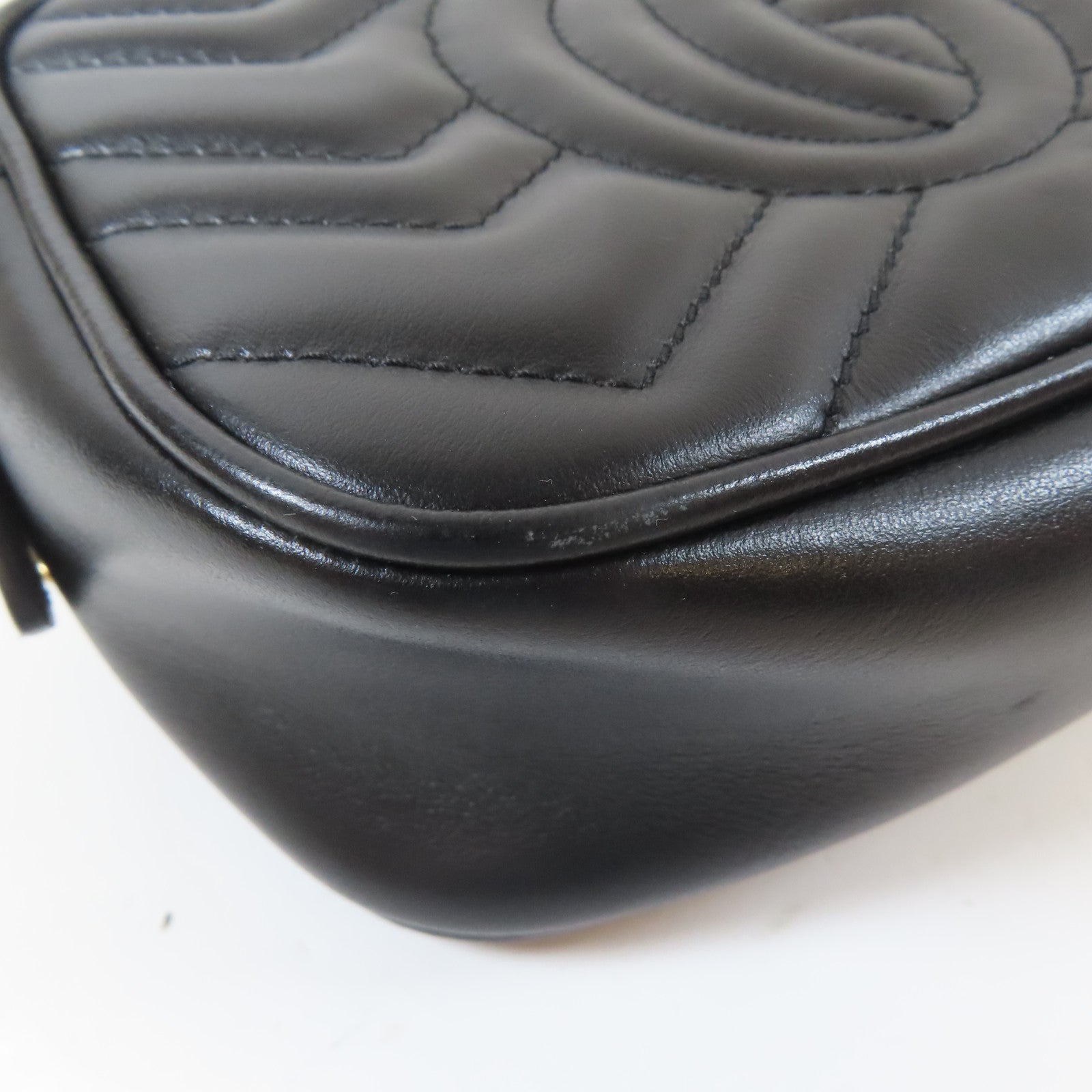 GUCCI 牛皮皮革Marmont Small金扣鏈帶肩背袋黑色
