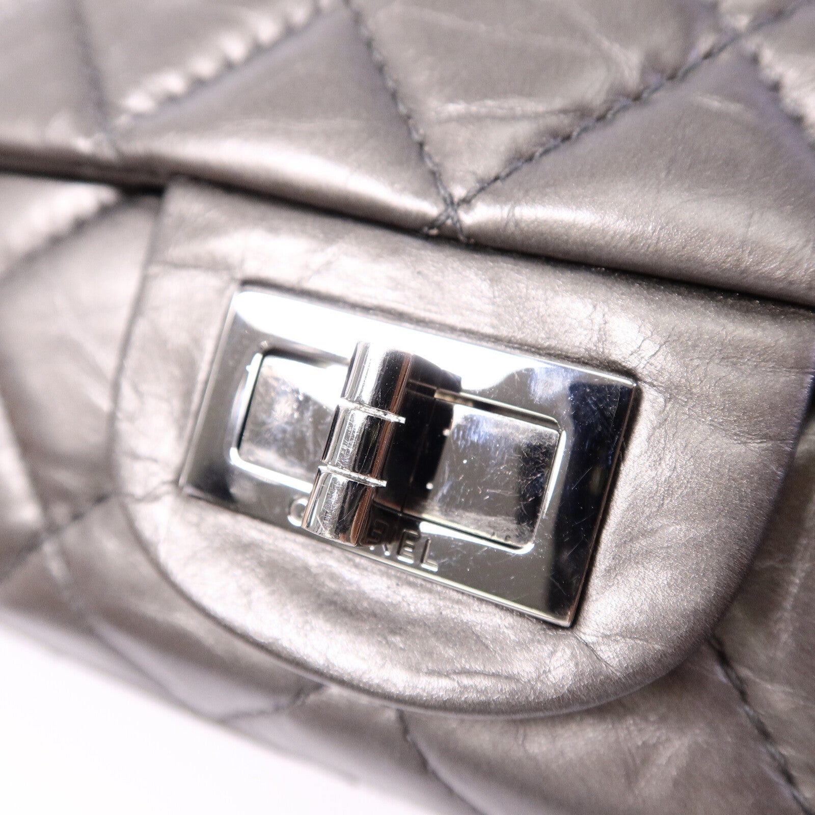 CHANEL 牛皮皮革2.55 Maxi鏈帶肩背袋