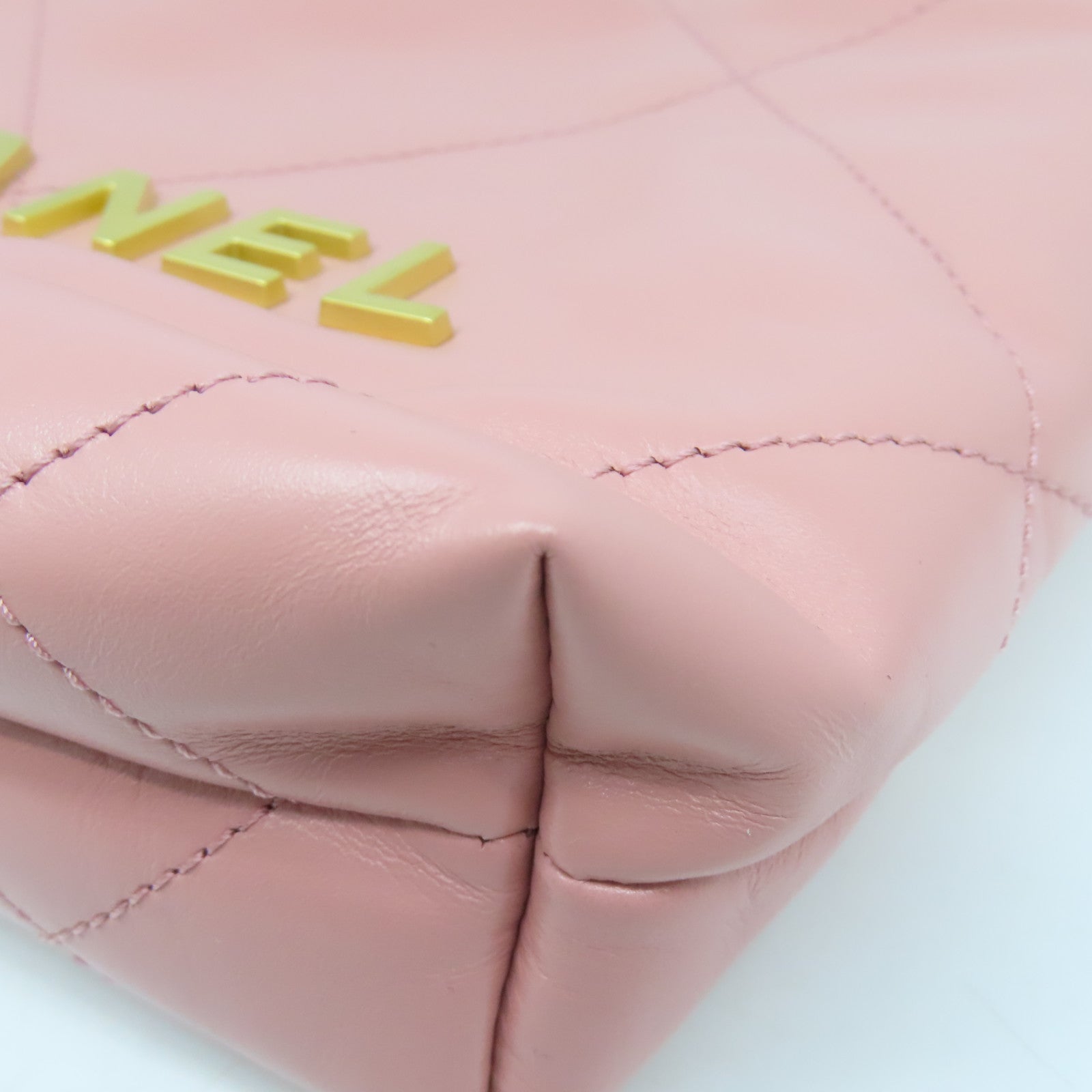 CHANEL 【激減優惠】菱格牛皮皮革Mini C22金扣鏈帶肩背袋粉紅色