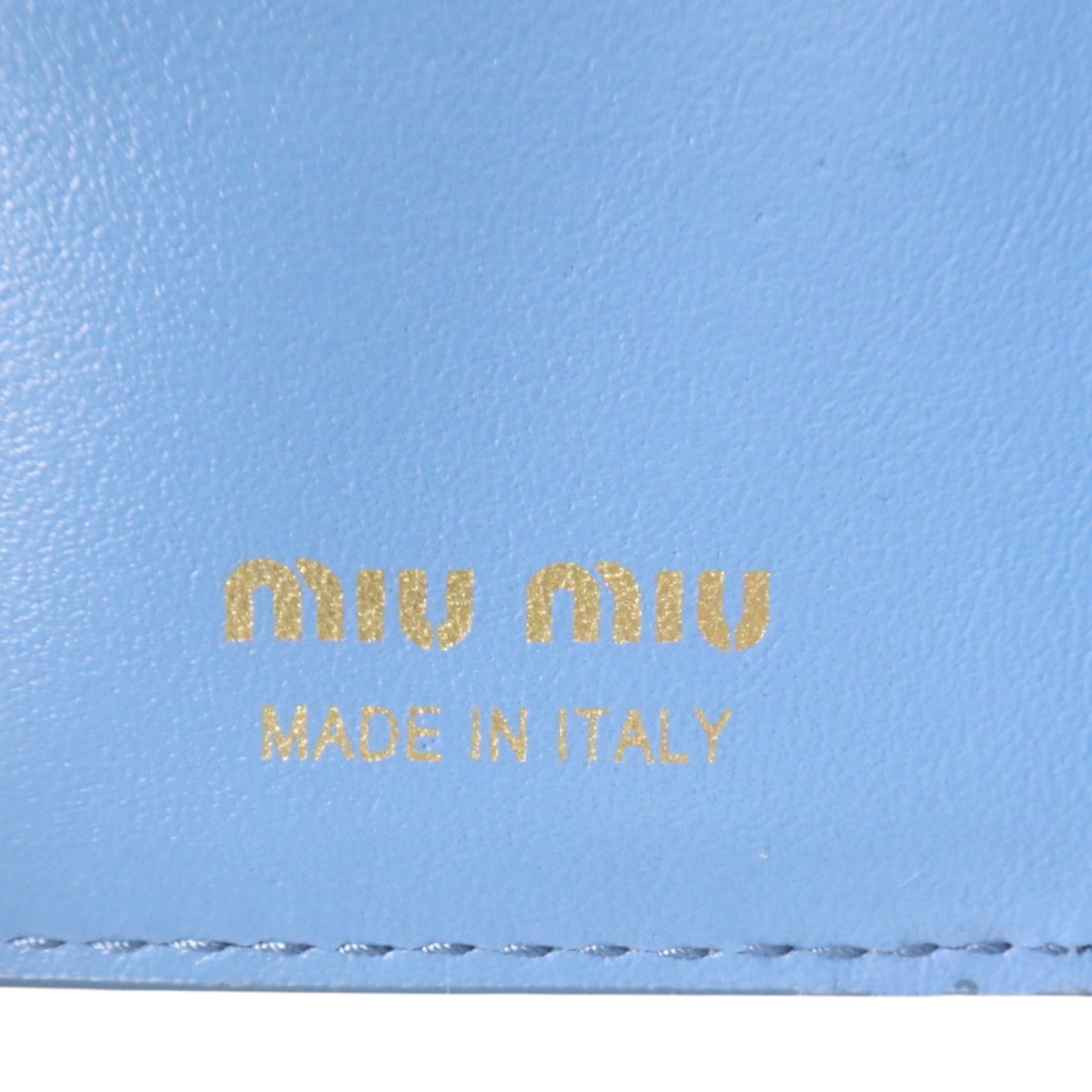 Miu Miu 牛皮皮革Mini Wallet金扣錢包