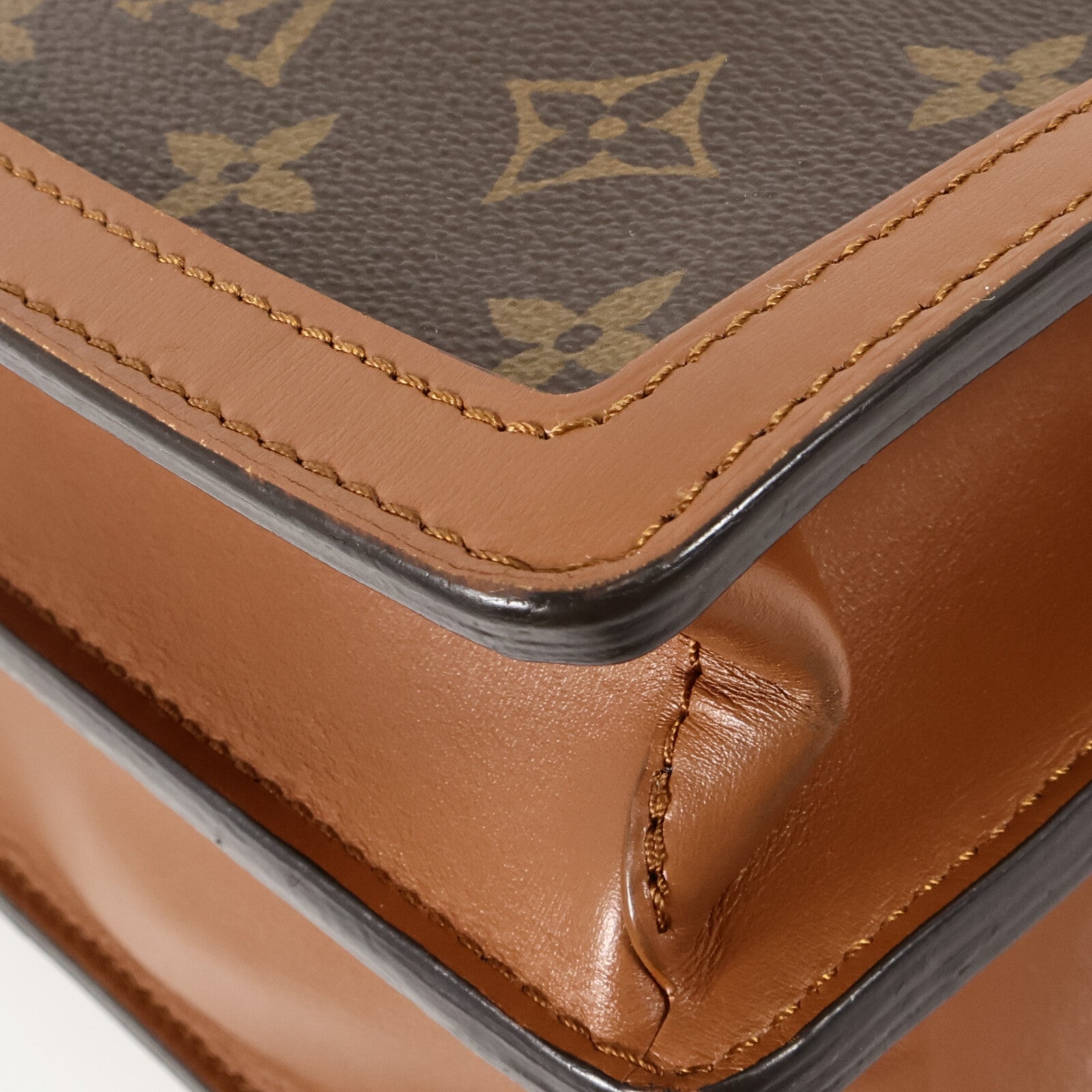 LOUIS VUITTON Monogram Reverse Dauphine MM肩背袋