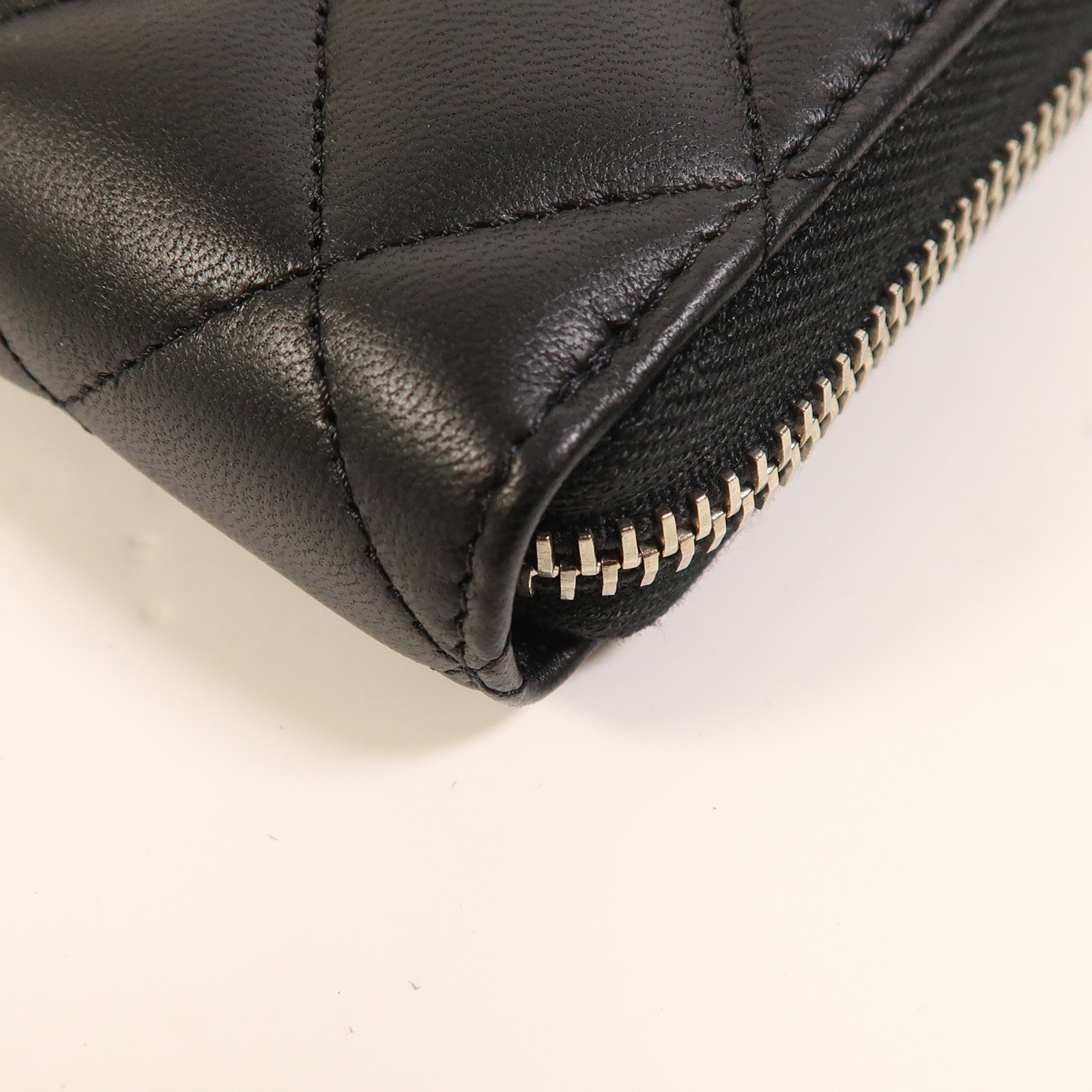 CHANEL 牛皮皮革Zipper Long Wallet銀扣長錢包