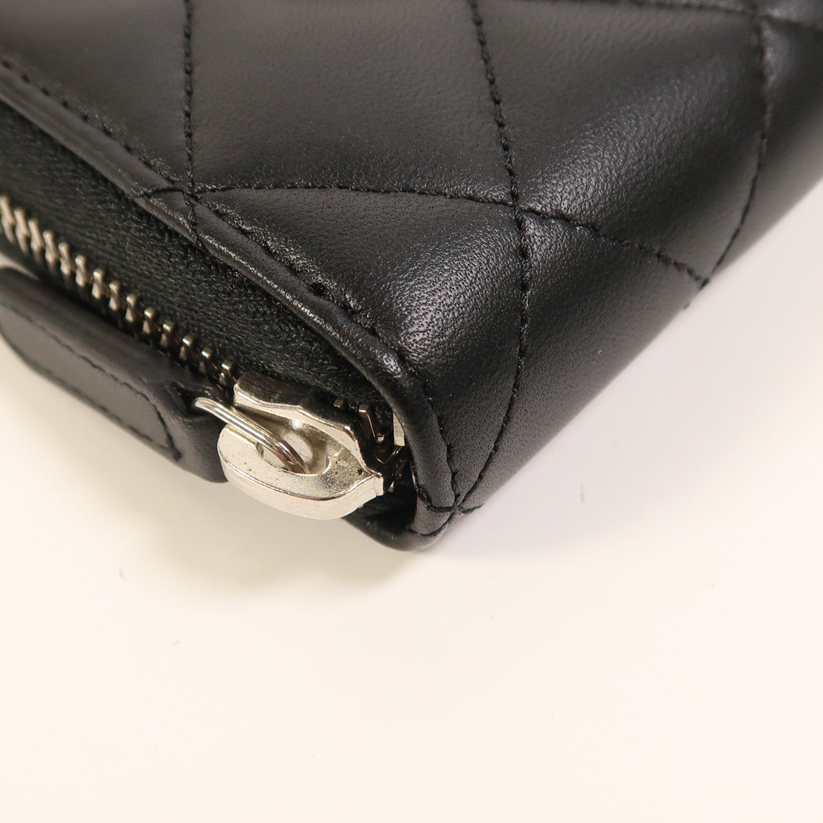 CHANEL 牛皮皮革Zipper Long Wallet銀扣長錢包