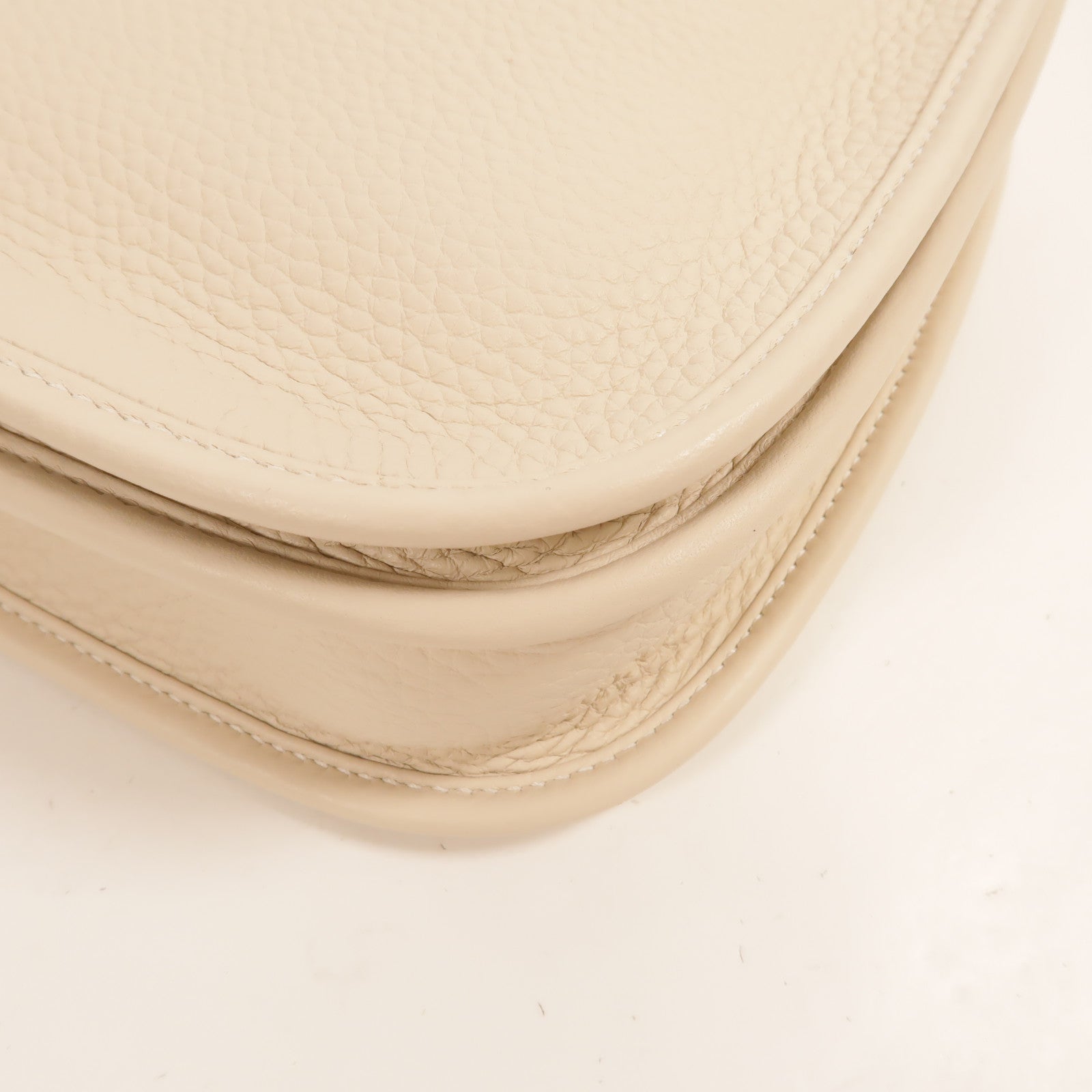 HERMES Clemence皮革Evelyne 23肩背袋Craie