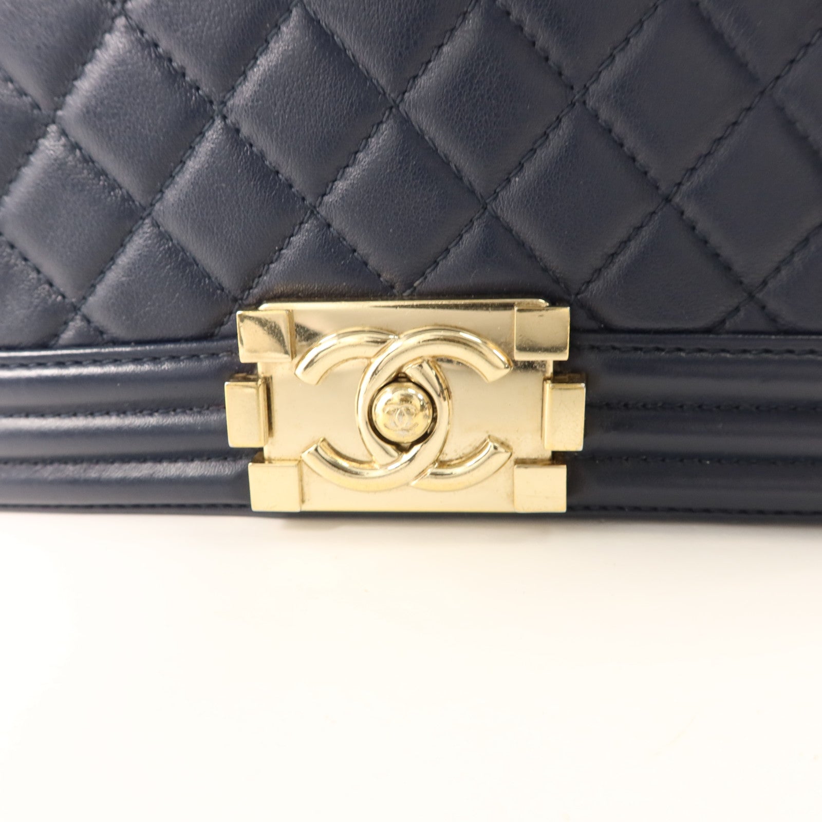 CHANEL 羊皮皮革Boy 20金扣鏈帶肩背袋