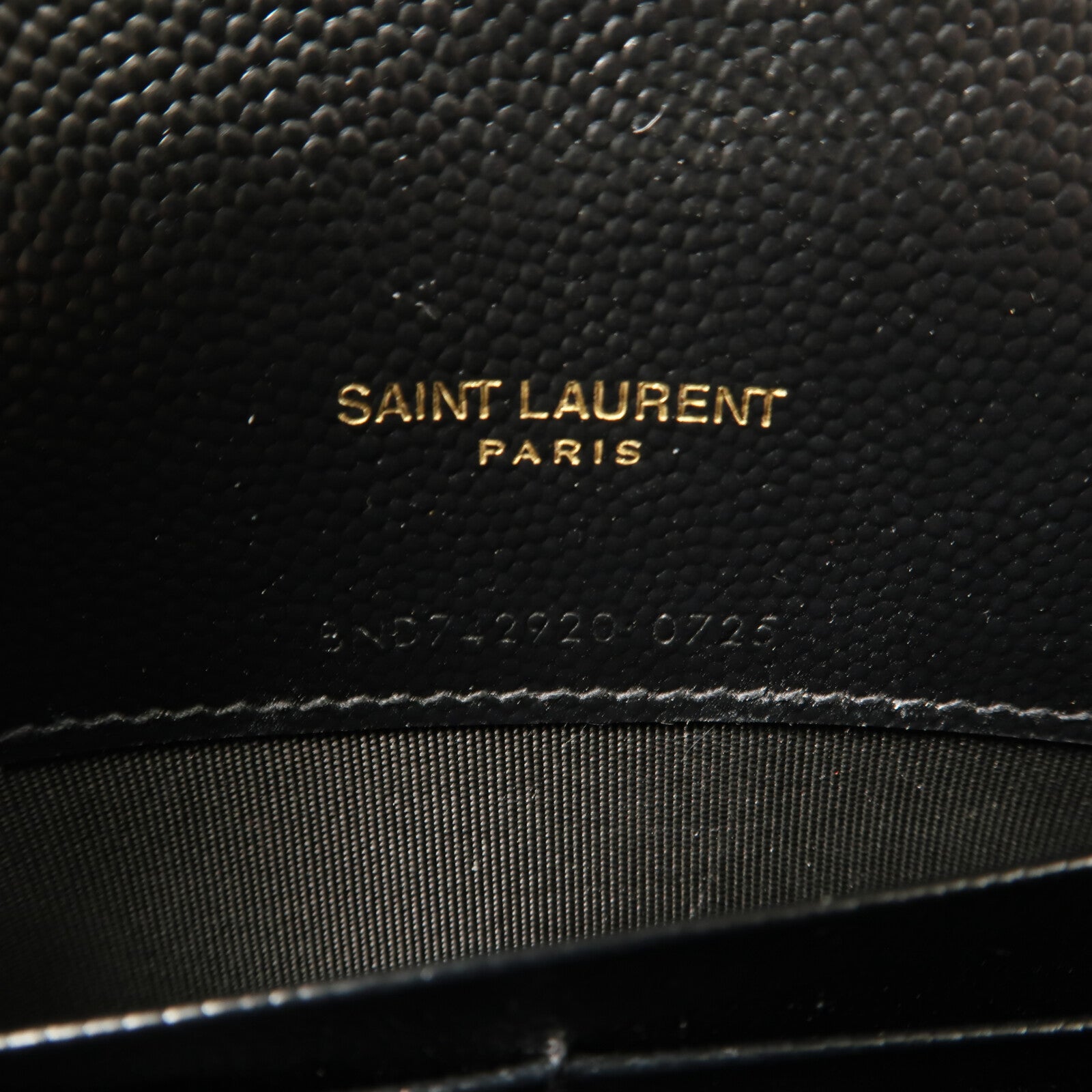 YVES SAINT LAURENT 牛皮皮革Cassandre Envelope Chain Wallet鏈帶肩背袋