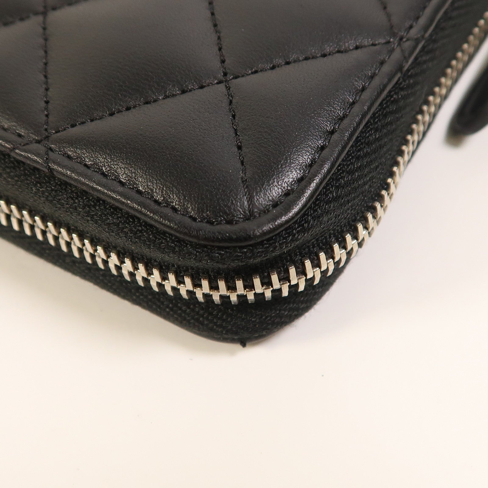 CHANEL 牛皮皮革Zipper Long Wallet銀扣長錢包