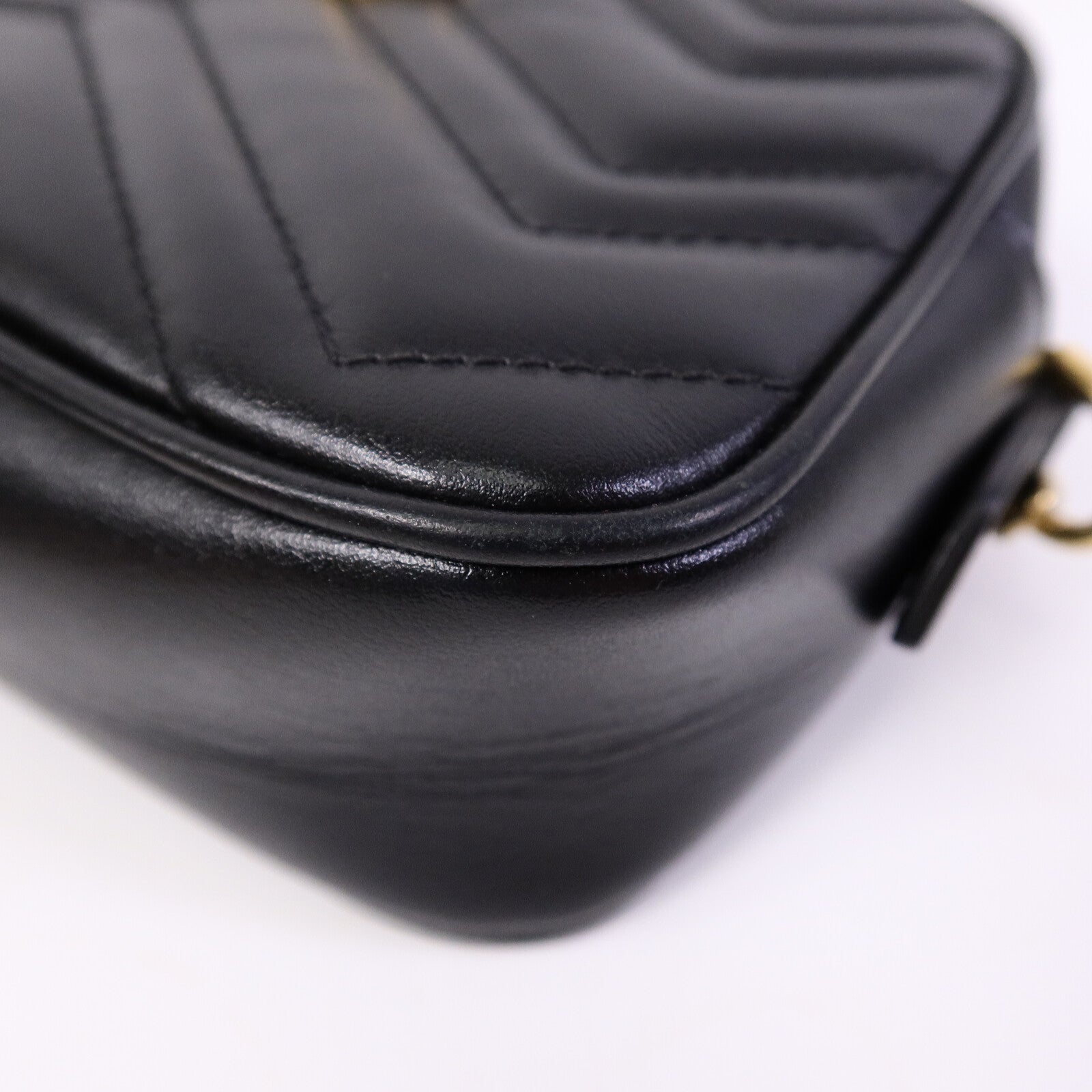 GUCCI 牛皮皮革GG Marmont Mini肩背袋