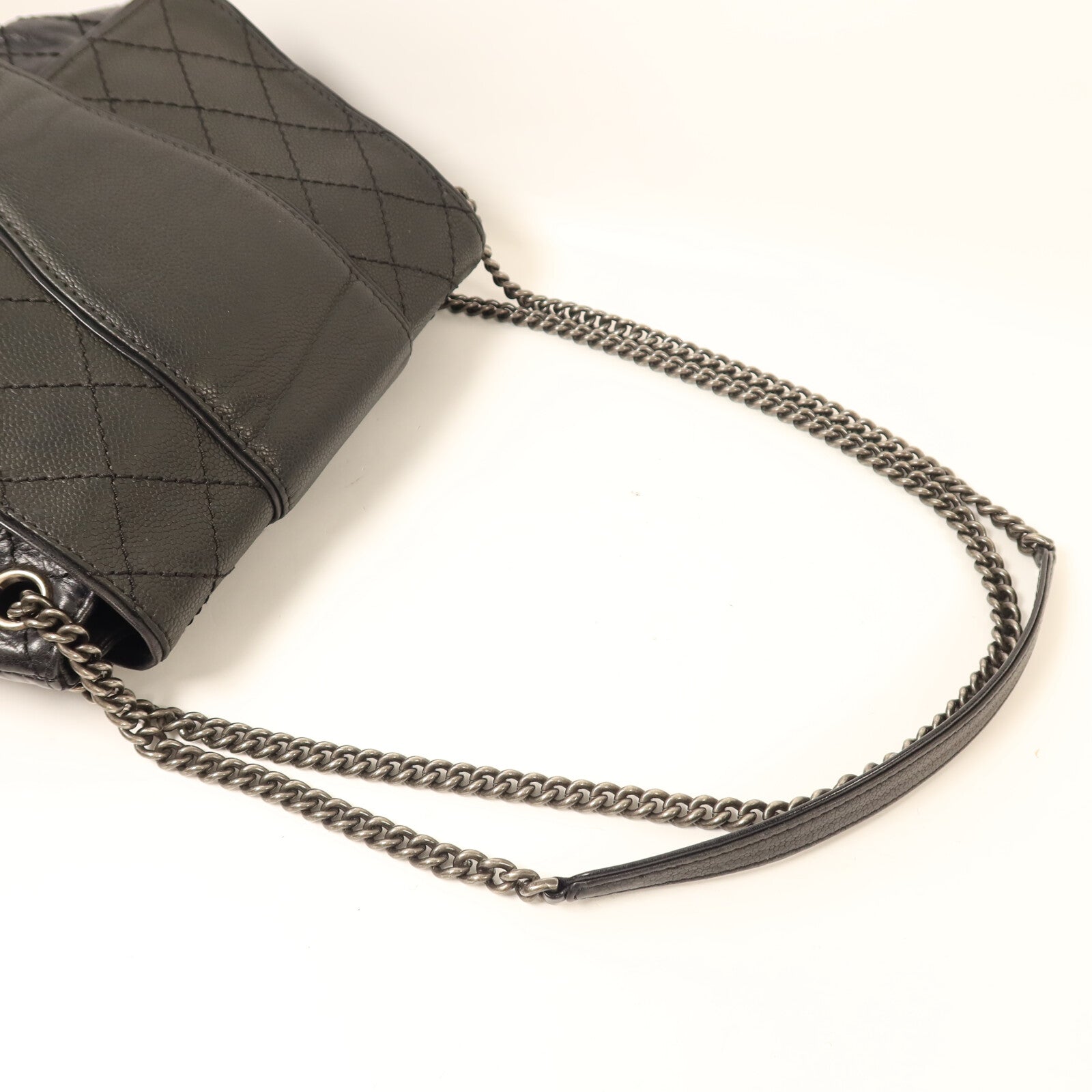 CHANEL 牛皮皮革Bubble Graphic Messenger Bag鏈帶肩背袋