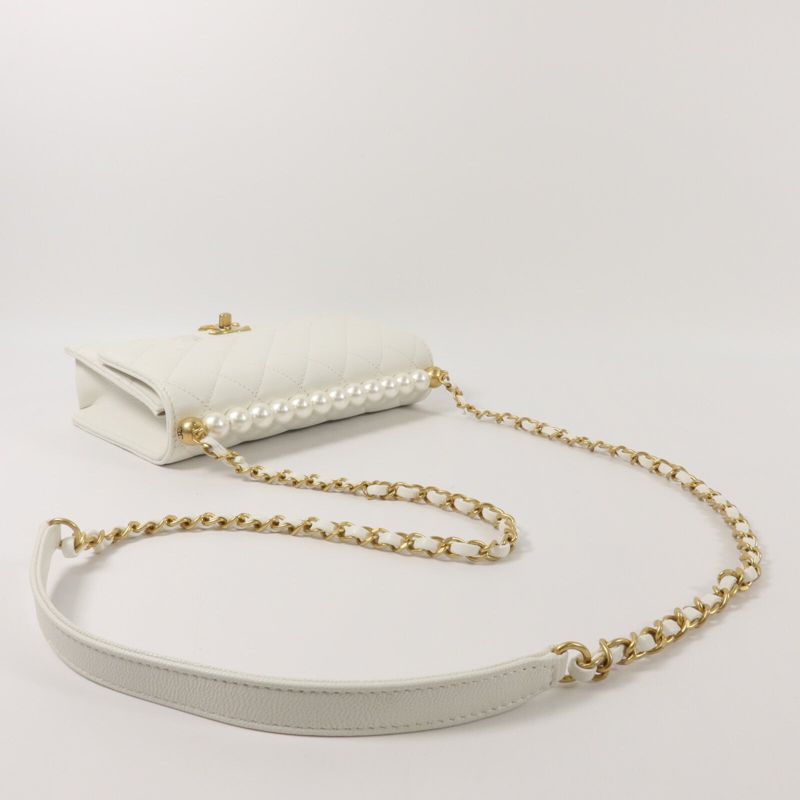 CHANEL 牛皮皮革Pearl Flap Bag鏈帶肩背袋