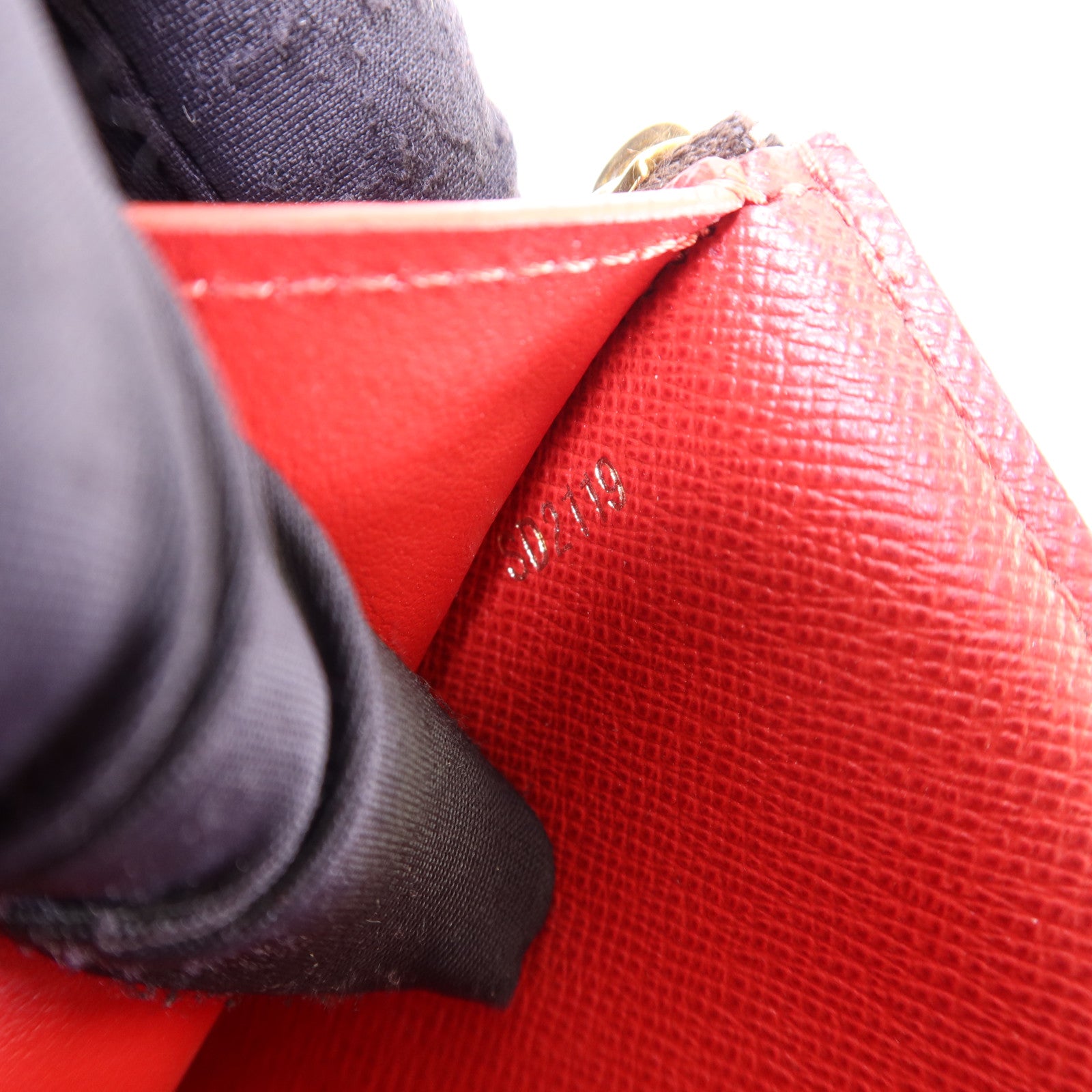 LOUIS VUITTON 【激減優惠】Damier Victorine Wallet金扣銀包