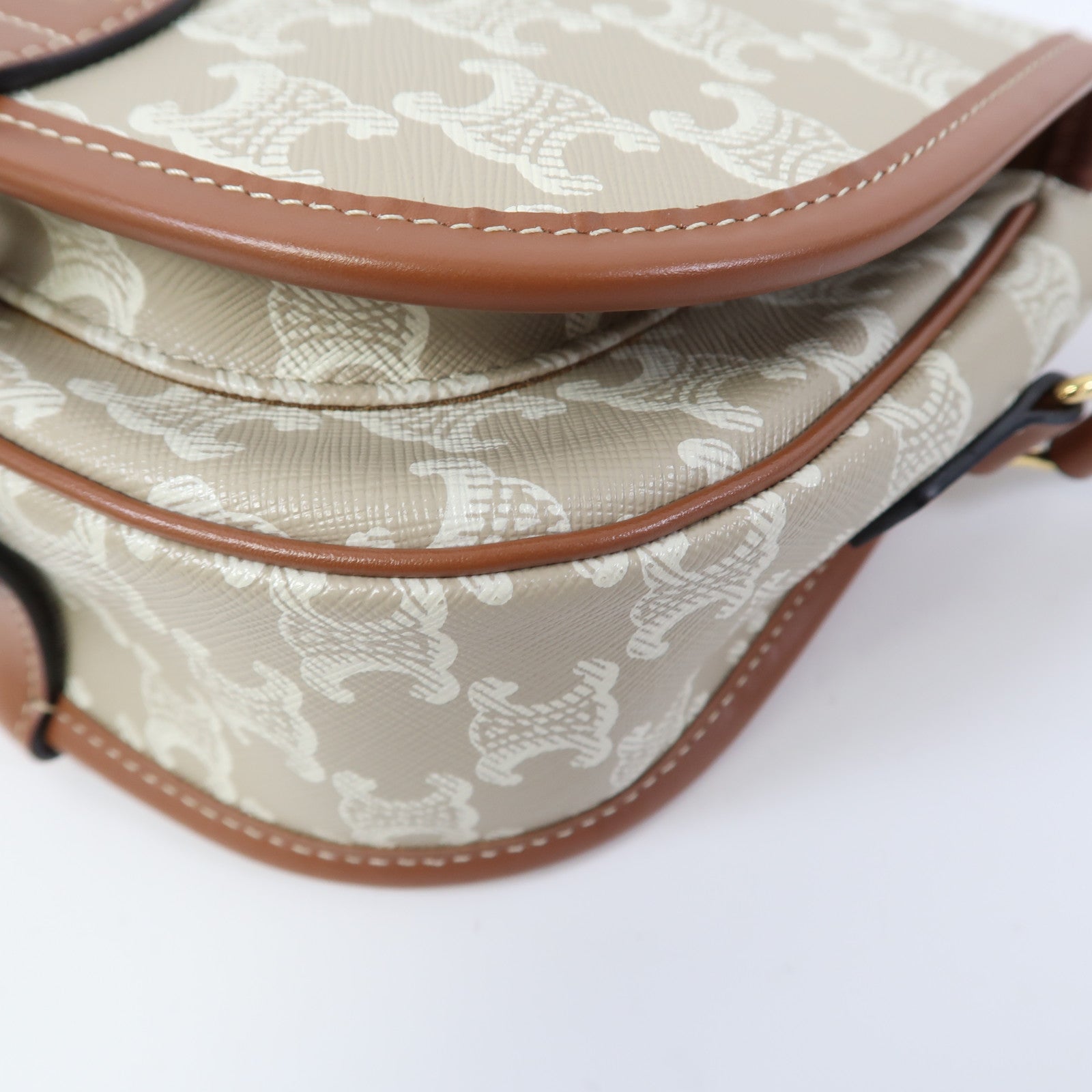 CELINE Triomphe帆布/牛皮皮革Folco Medium Bag金扣肩背袋卡其色/啡色