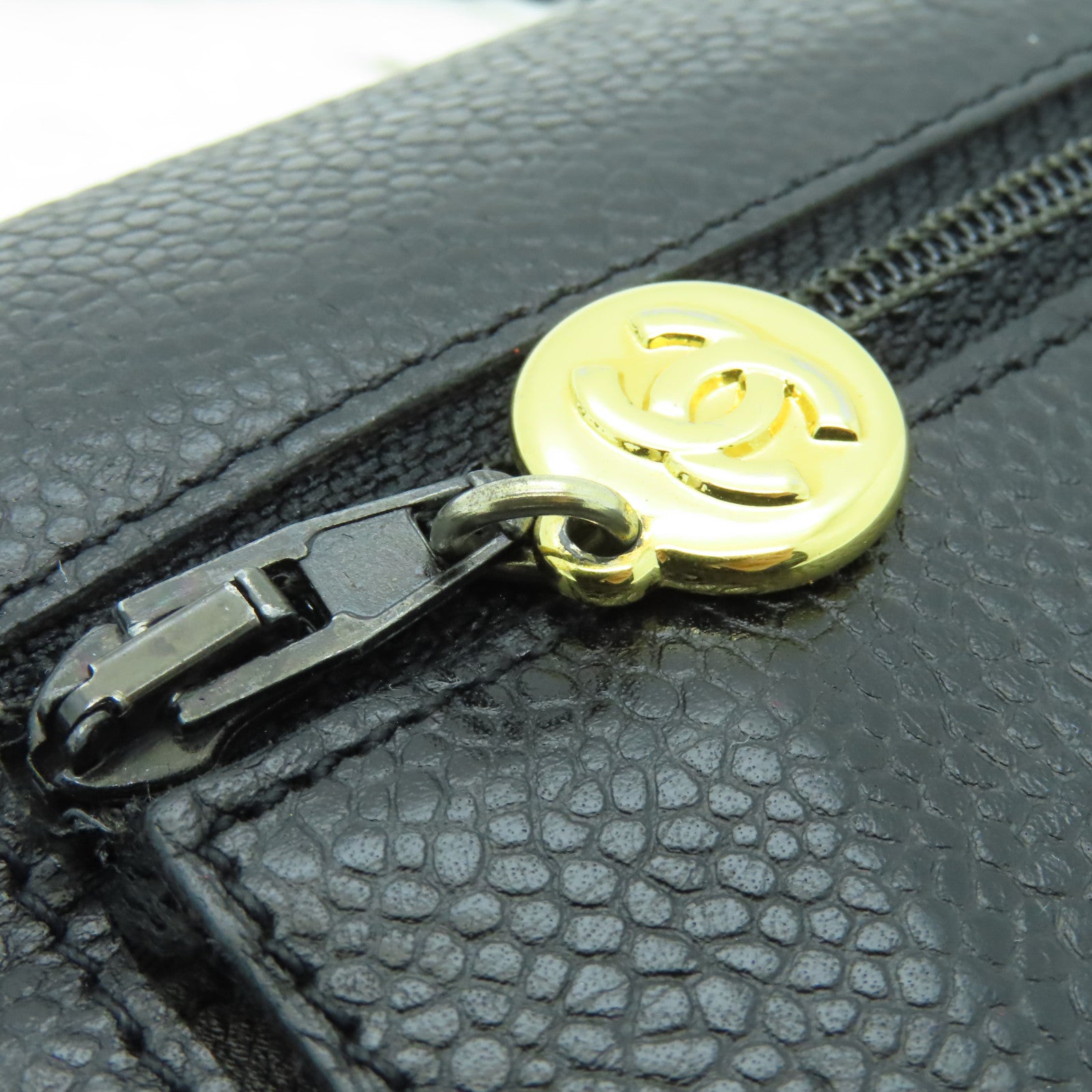 CHANEL 【激減優惠】Caviar皮革WOC Shoulder Bag金扣鏈帶肩背袋黒色