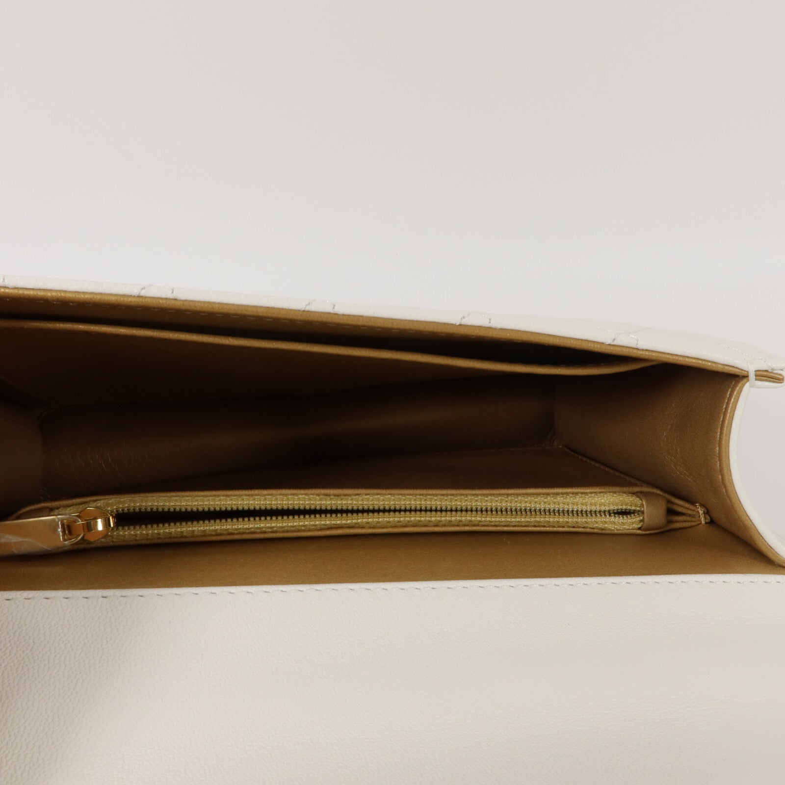 CHANEL 牛皮皮革Pearl Flap Bag鏈帶肩背袋