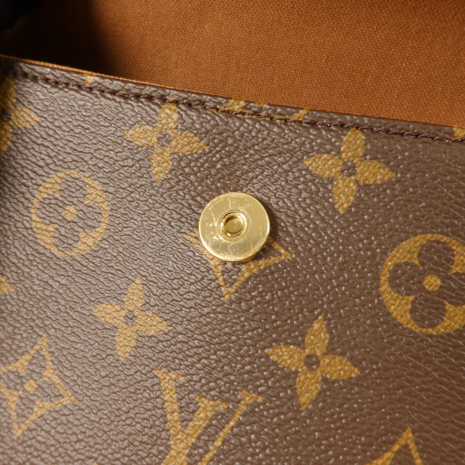LOUIS VUITTON Monogram Wallet On Chain Ivy金扣肩背袋