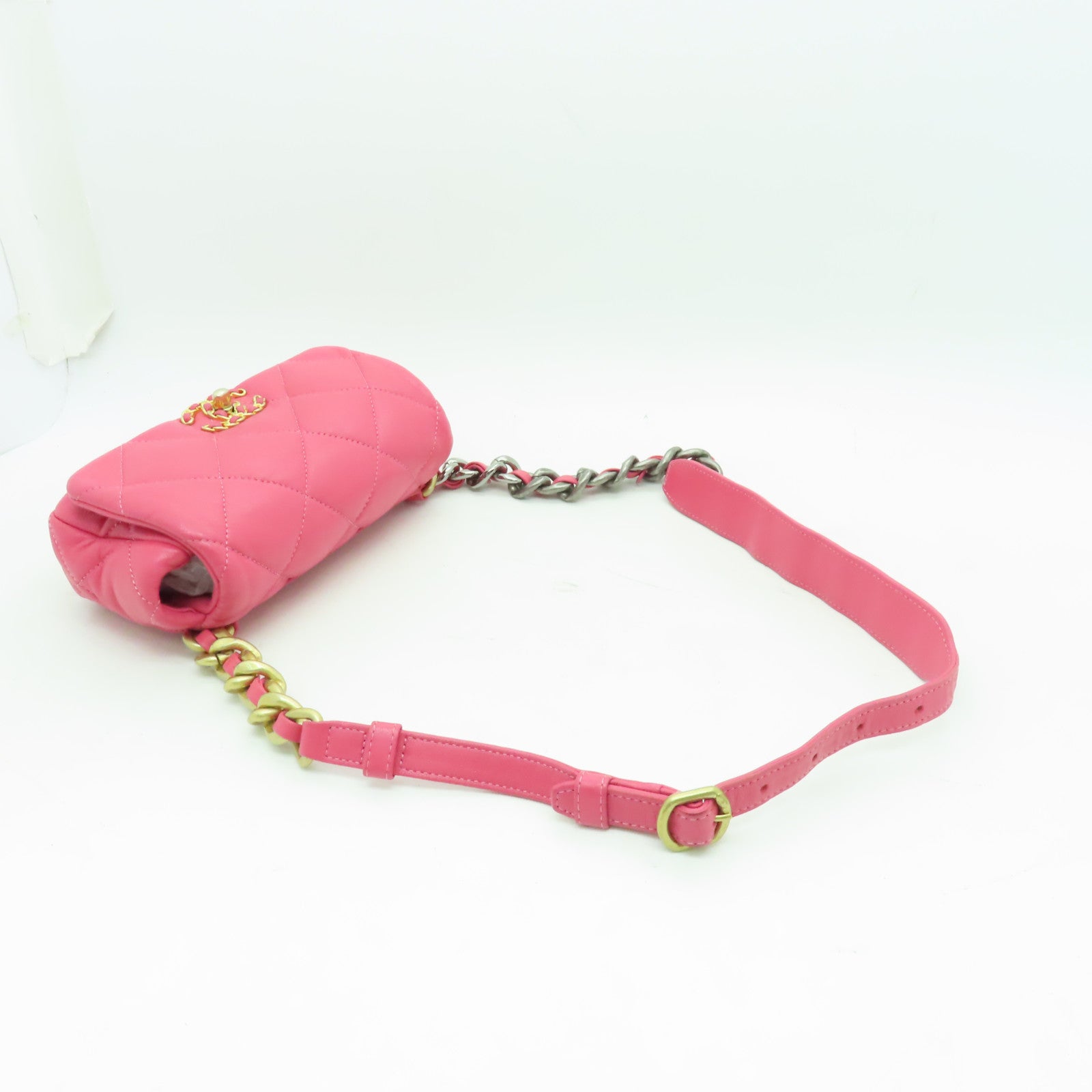 CHANEL 【激減優惠】菱格羊皮皮革Waist Bag金扣腰包粉紅色