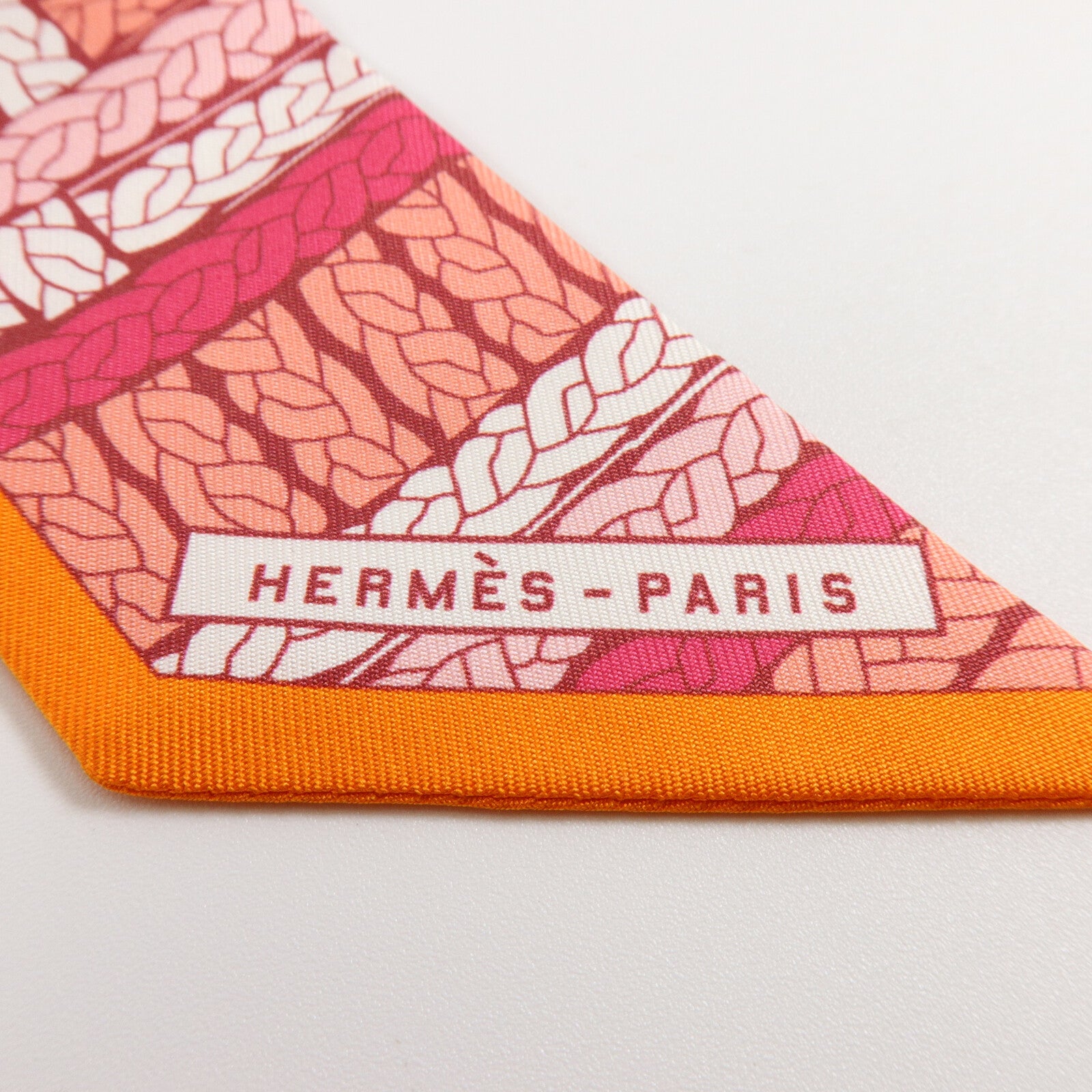 HERMES 絲質Twilly絲巾