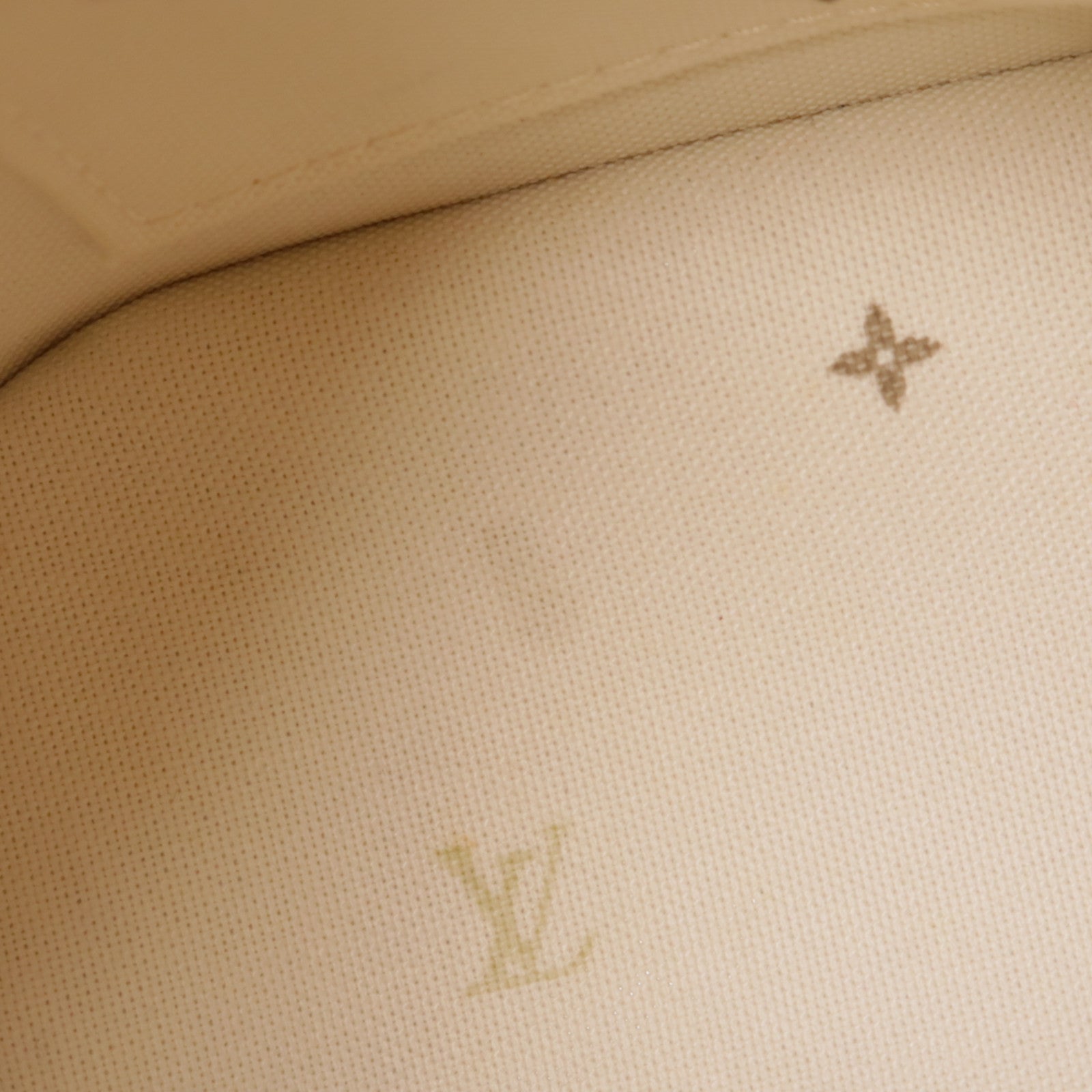 LOUIS VUITTON Monogram Empreinte Marshmallow PM金扣手挽肩背兩用袋
