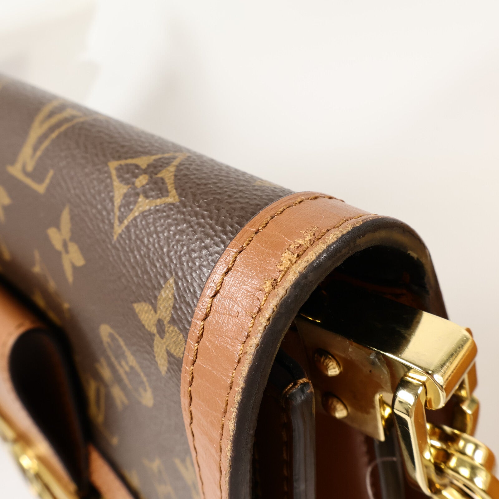 LOUIS VUITTON Monogram Reverse Dauphine MM肩背袋