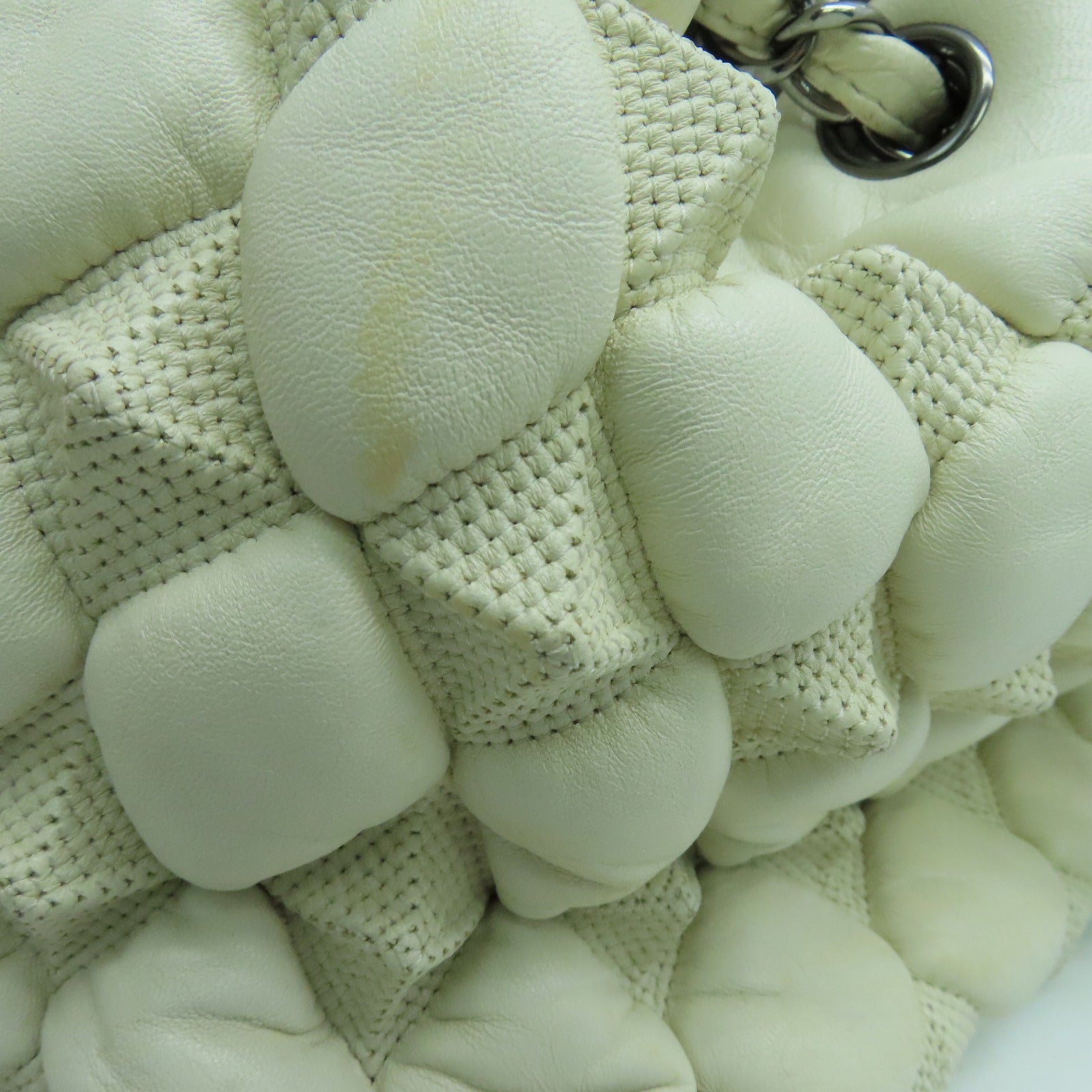 CHANEL 【激減優惠】菱格牛皮皮革Shoulder Bag銀扣肩背袋白色