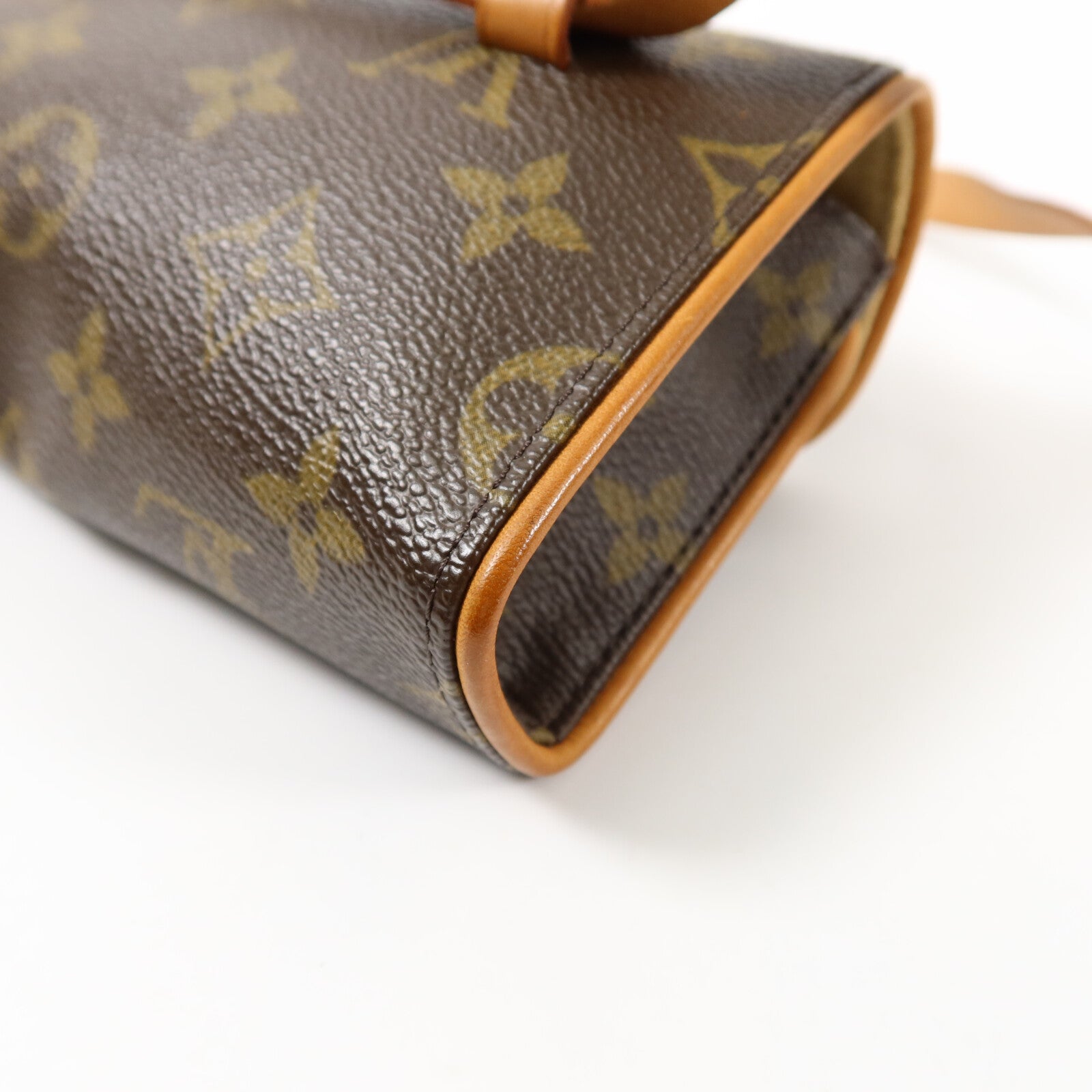 LOUIS VUITTON Monogram Pochette Florentine腰包