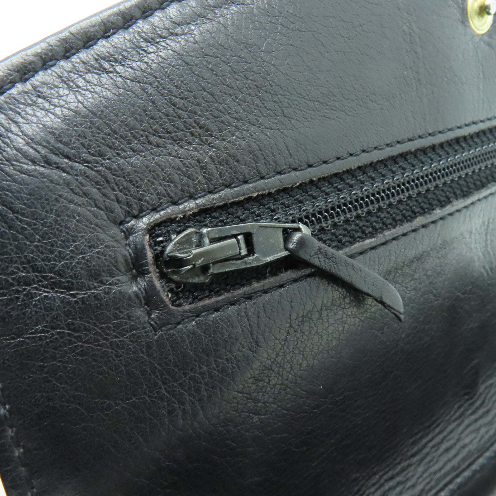 CHANEL 【激減優惠】Caviar皮革WOC Shoulder Bag金扣鏈帶肩背袋黒色