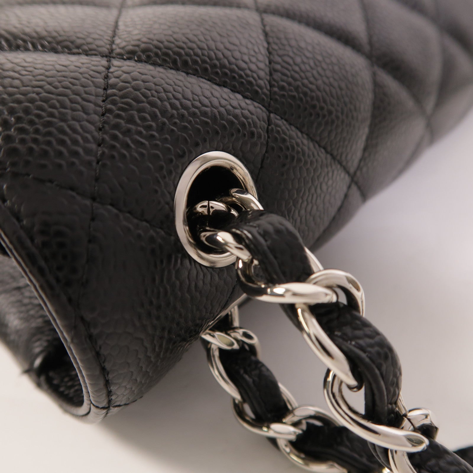 CHANEL 牛皮皮革Large Classic銀扣鏈帶肩背袋