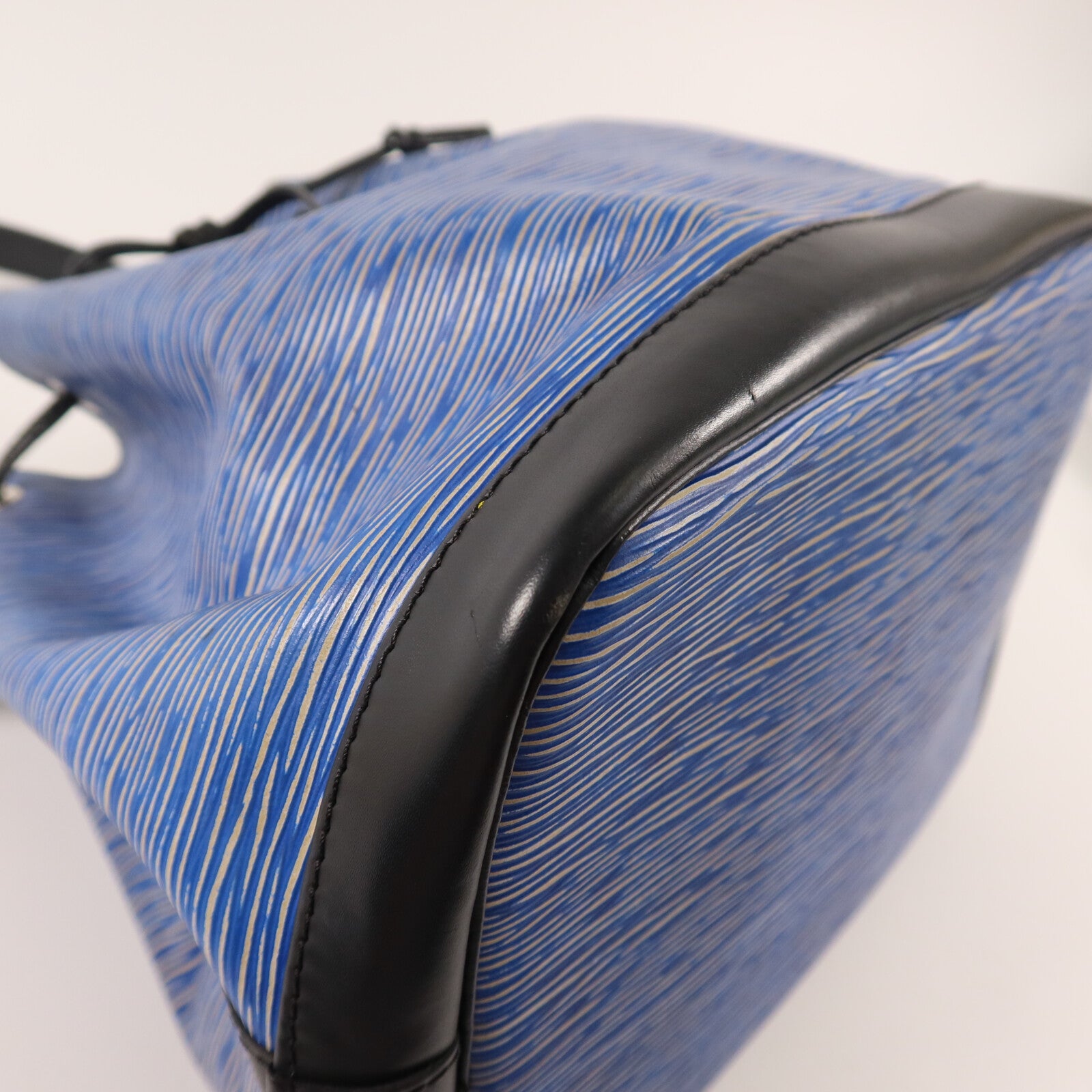 LOUIS VUITTON Epi Petit Noe肩背袋