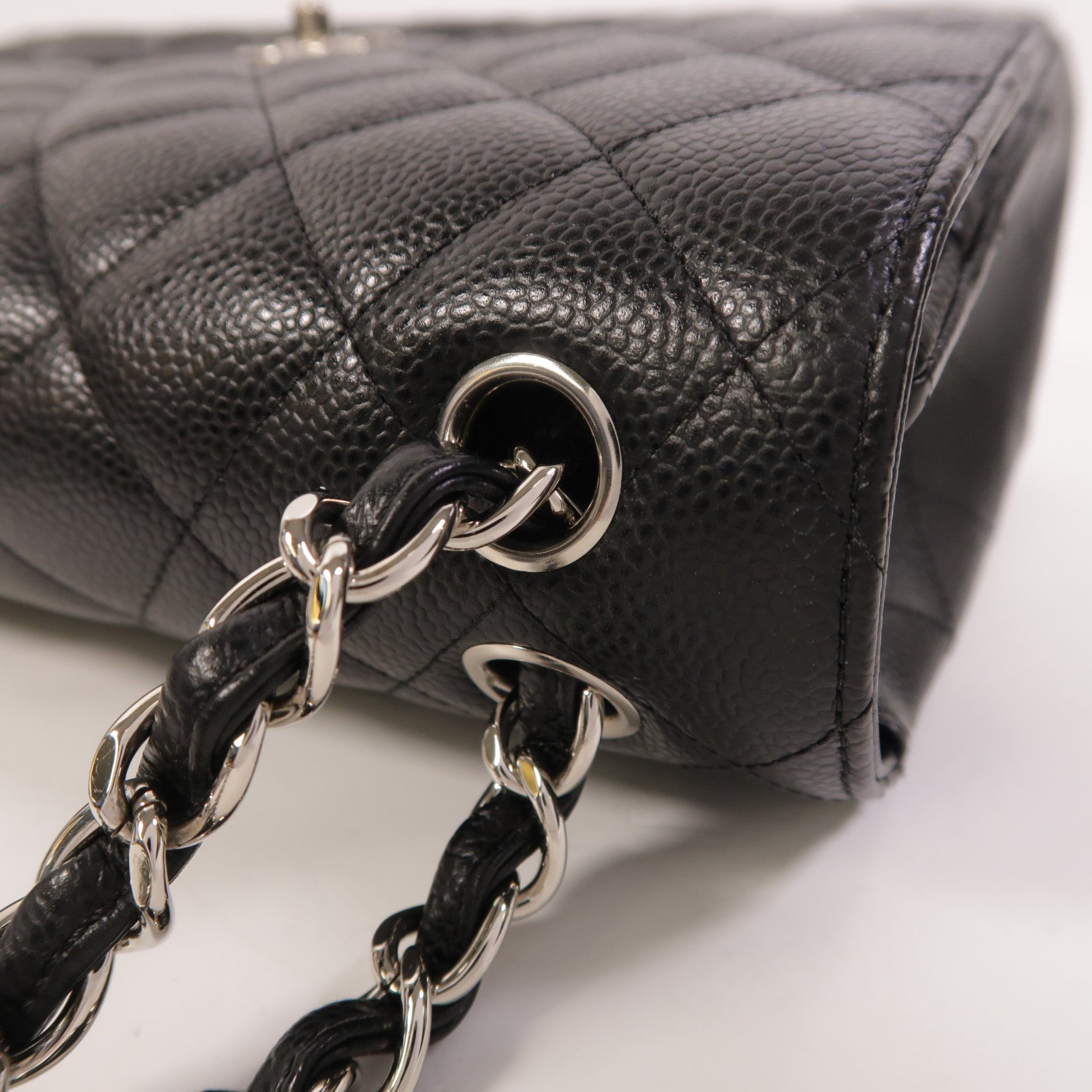 CHANEL 牛皮皮革Large Classic銀扣鏈帶肩背袋