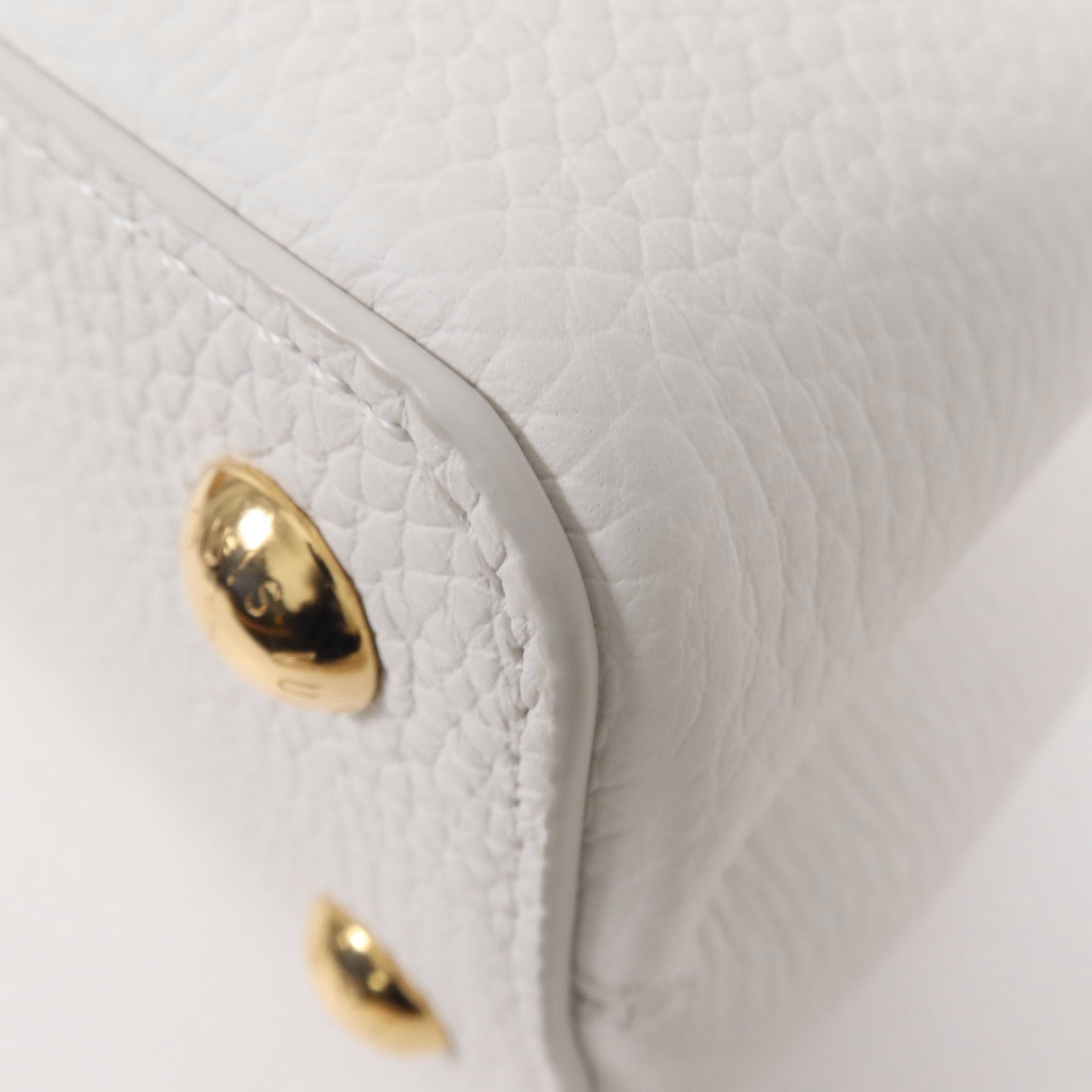 LOUIS VUITTON 牛皮皮革Capucines BB金扣手挽肩背兩用袋