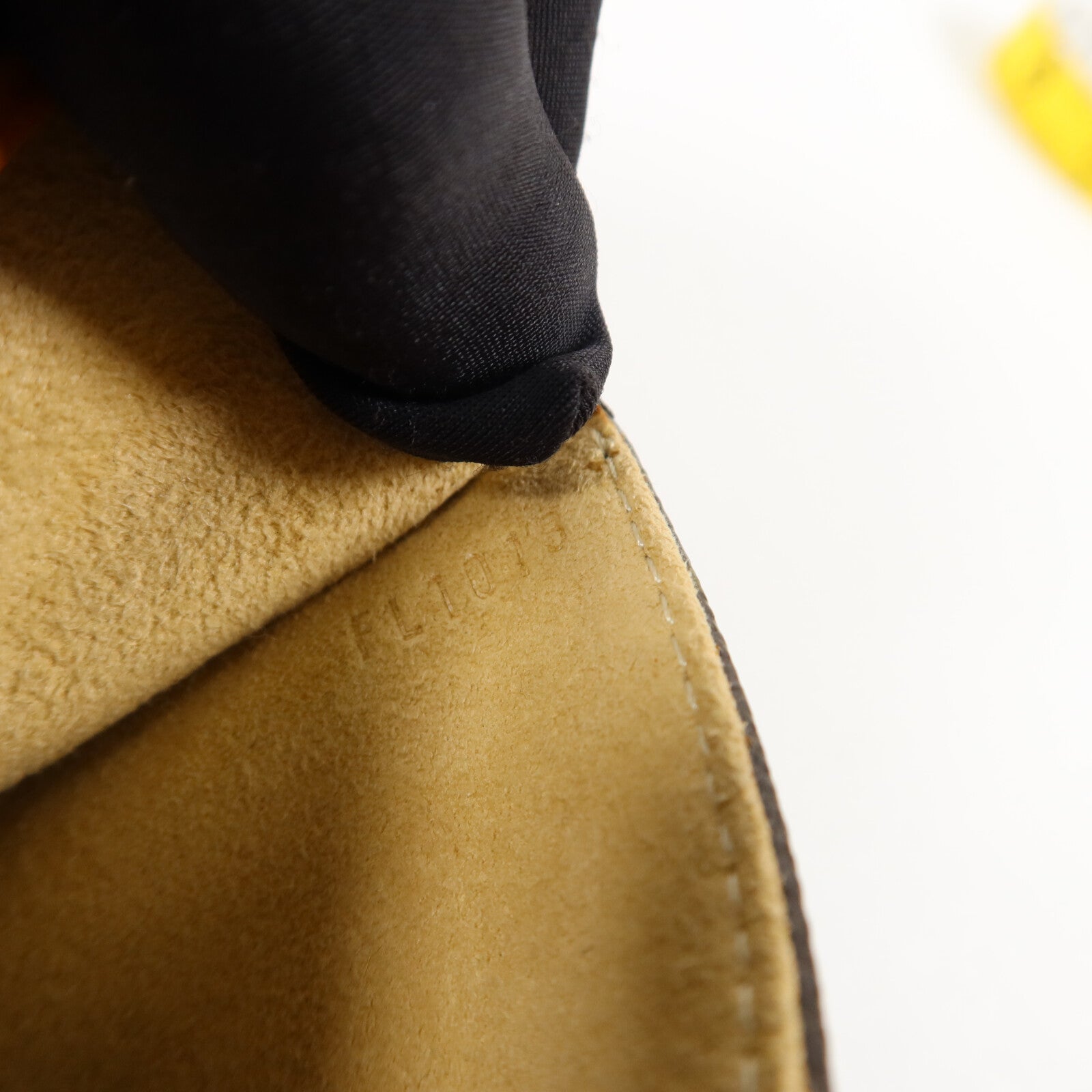 LOUIS VUITTON Monogram Pochette Florentine腰包
