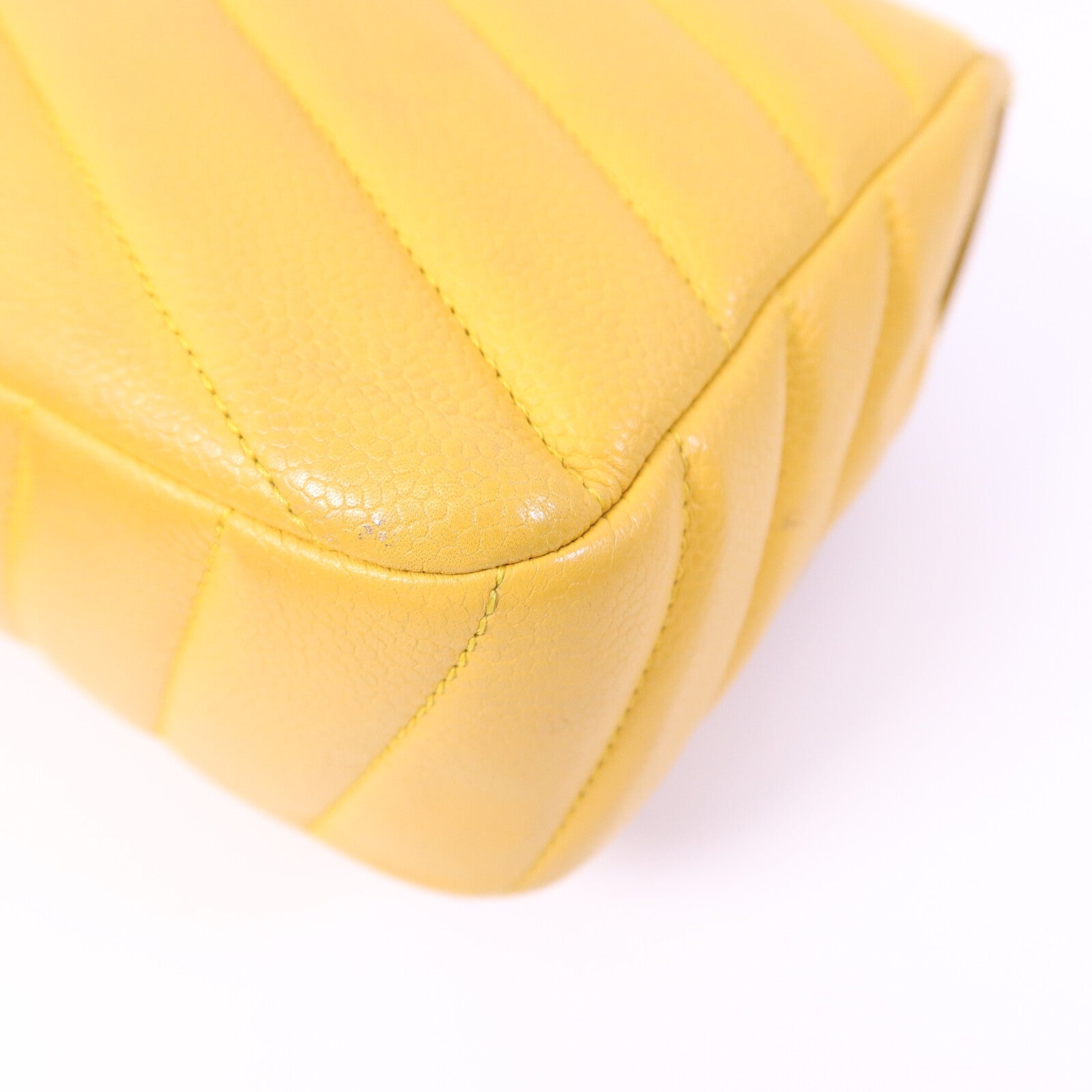 CHANEL 牛皮皮革Chervon Classic Flap鏈帶肩背袋
