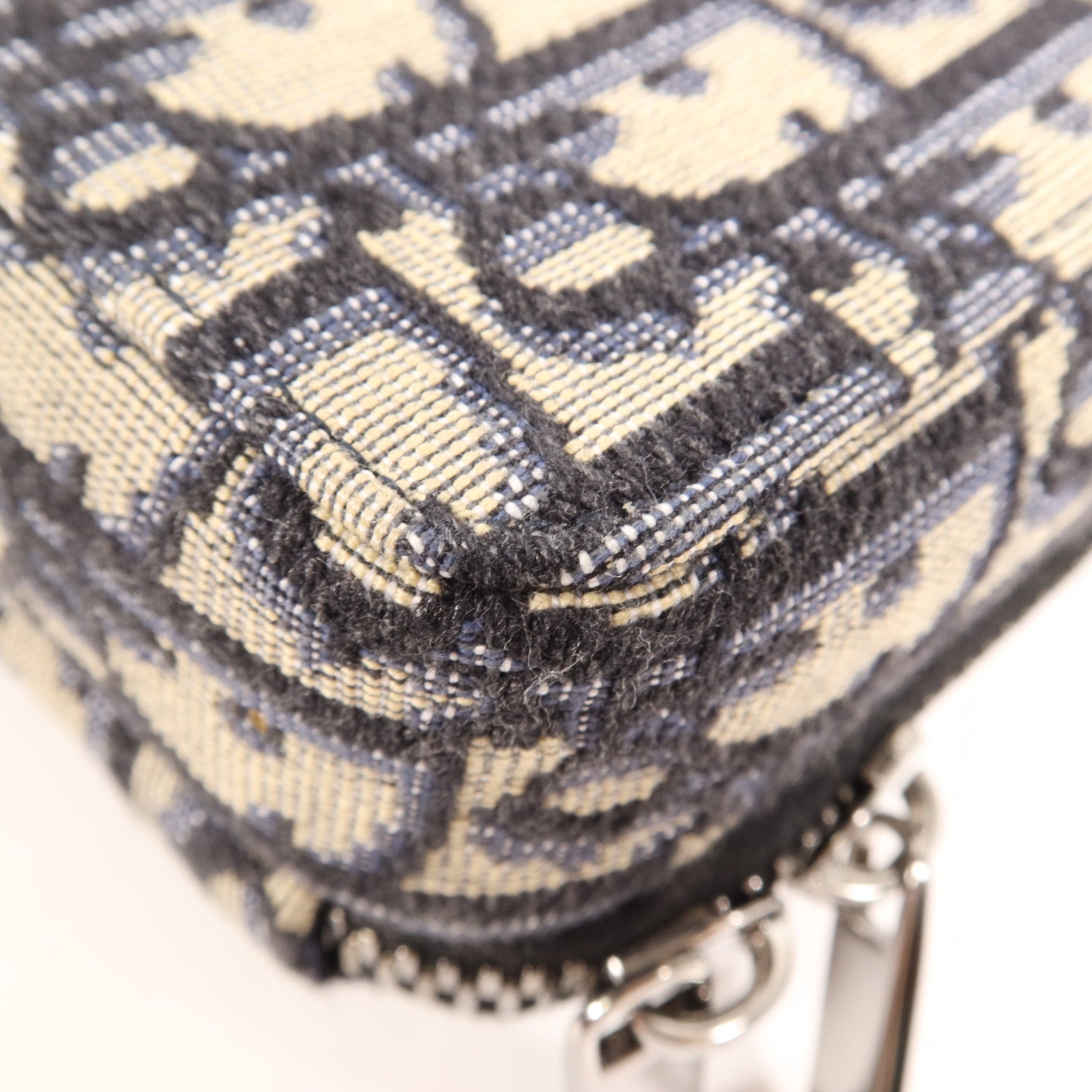 Dior 帆布Zipped Pouch With Strap銀扣肩背袋
