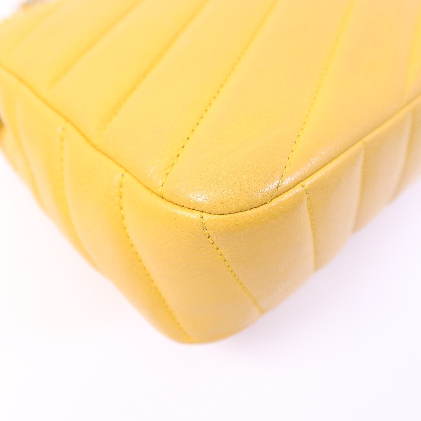 CHANEL 牛皮皮革Chervon Classic Flap鏈帶肩背袋