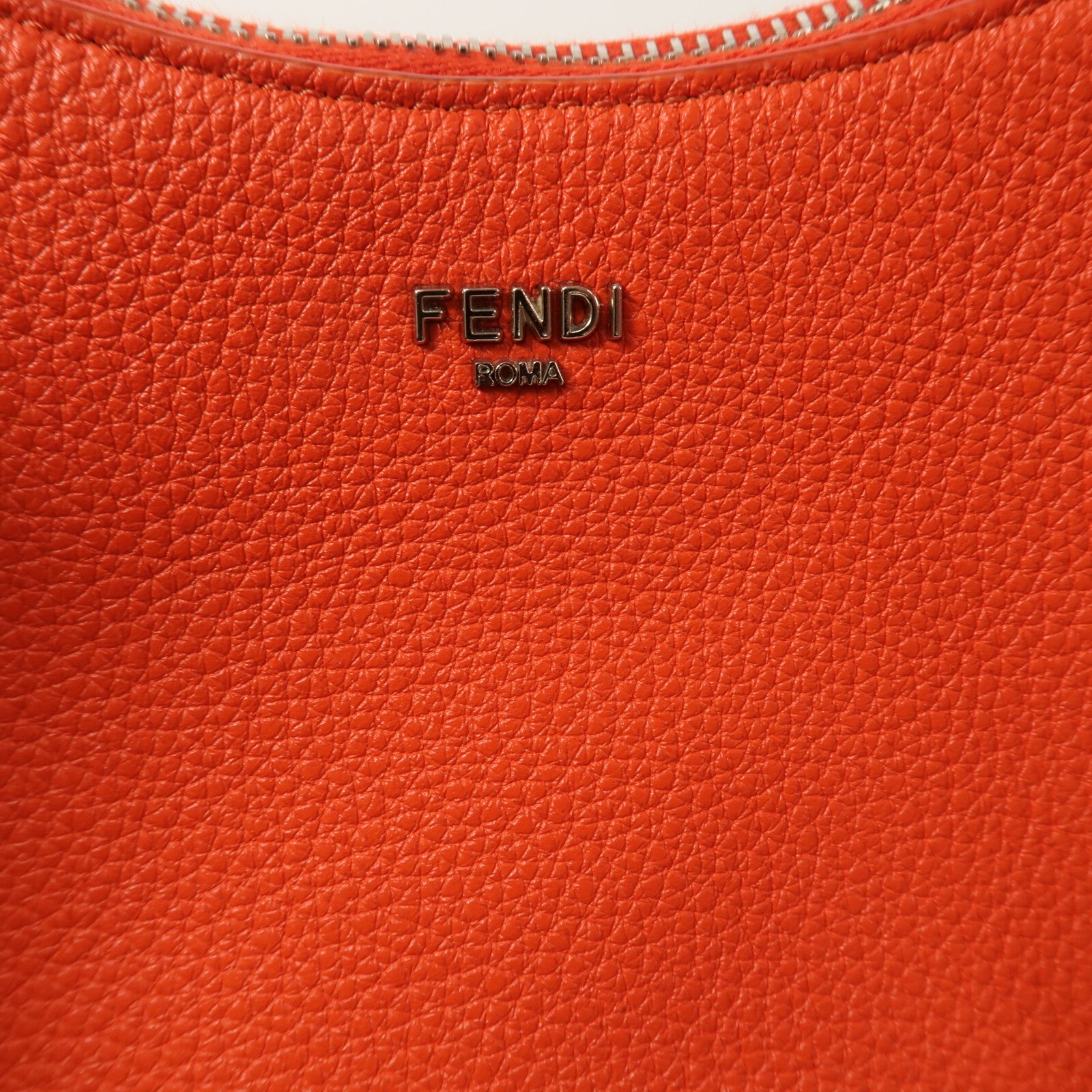 FENDI 牛皮皮革Mini Fendessence Bag手挽袋