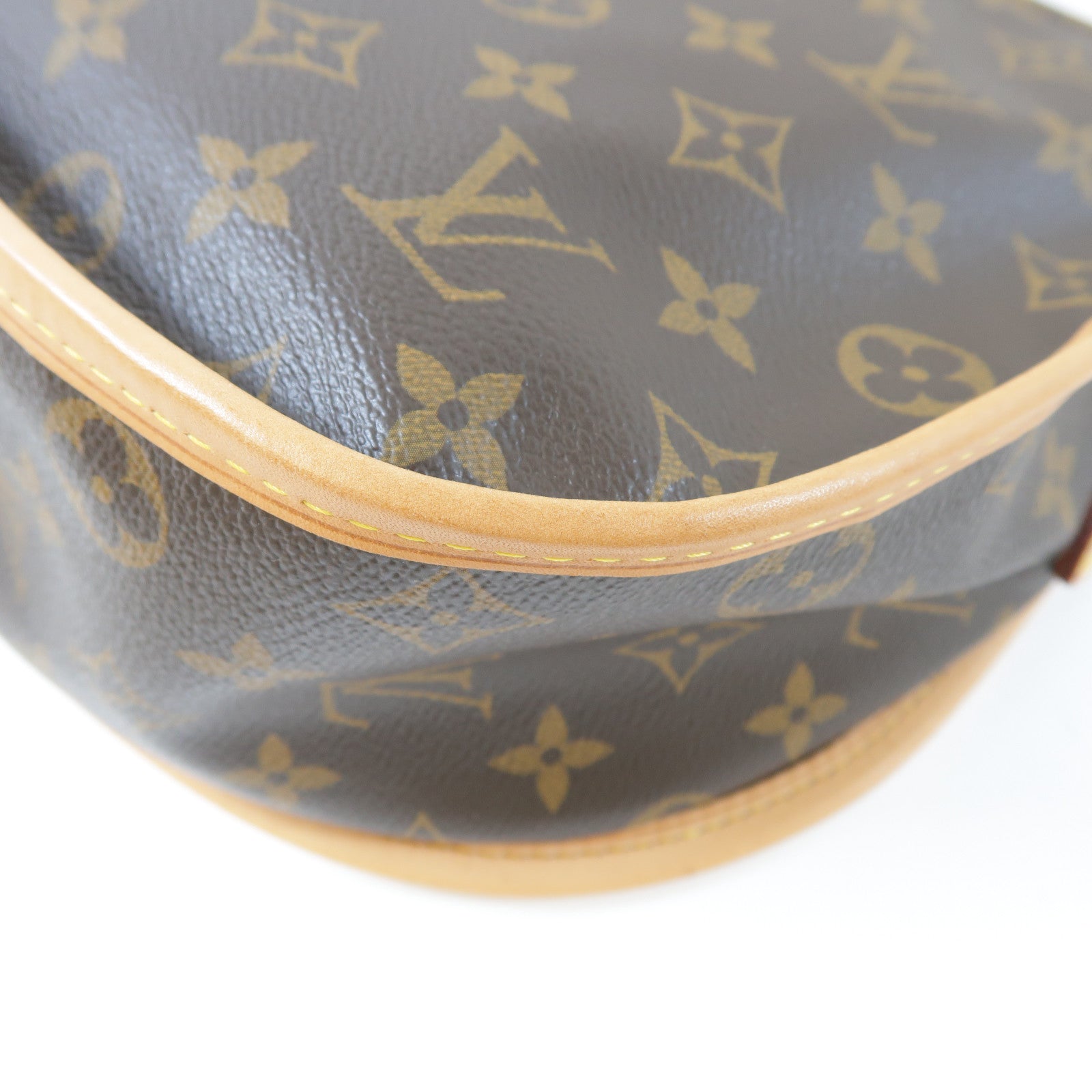 LOUIS VUITTON Monogram Menilmontant MM金扣肩背袋啡色