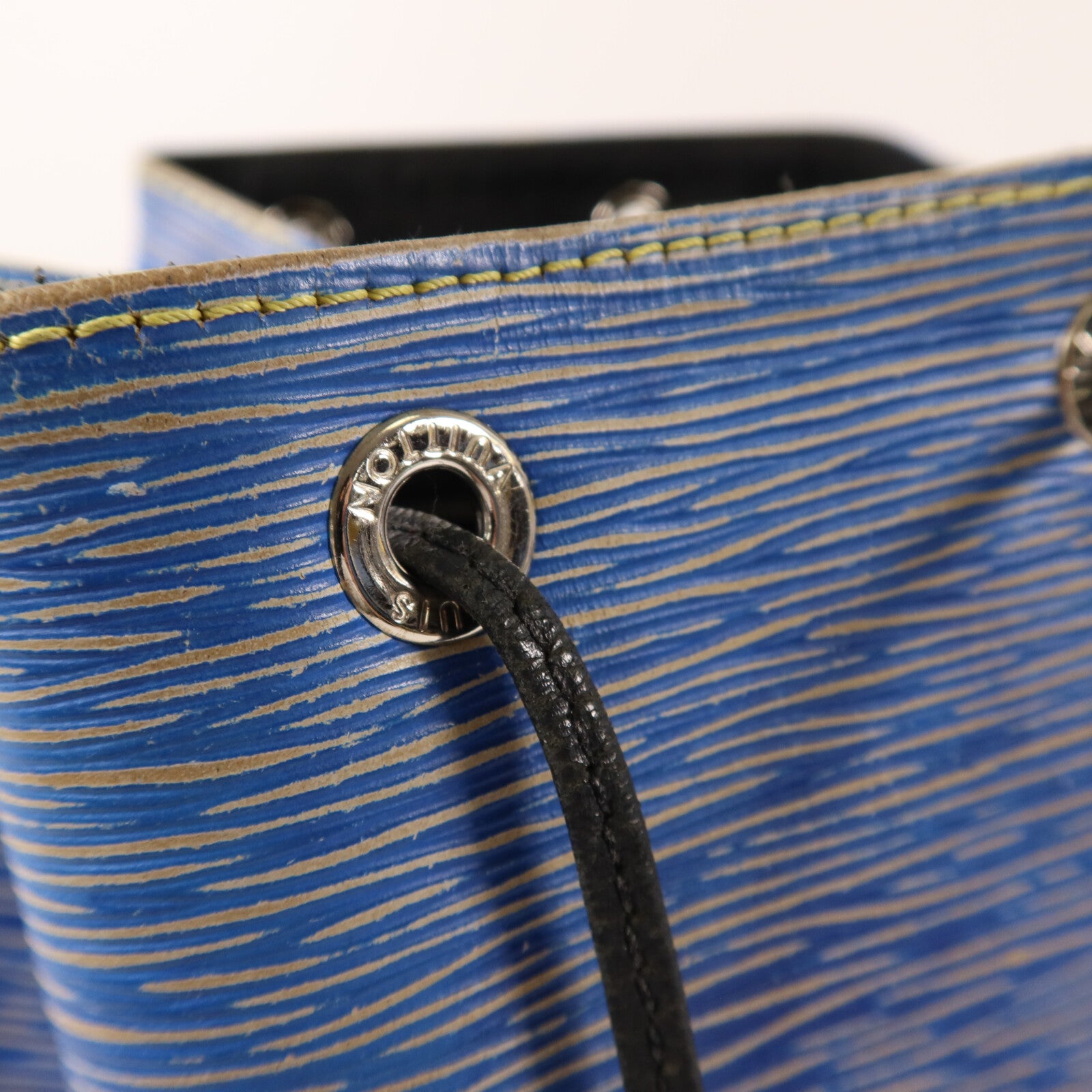 LOUIS VUITTON Epi Petit Noe肩背袋