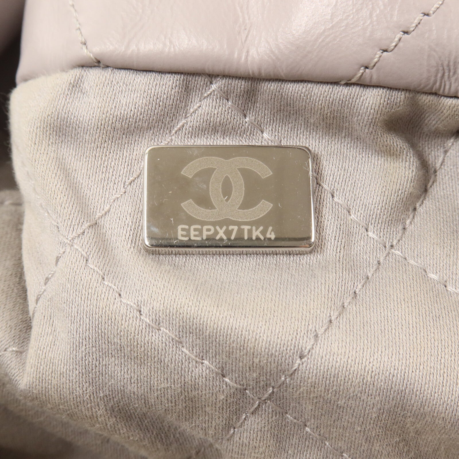 CHANEL 牛皮皮革Chanel 22 Small鏈帶肩背袋