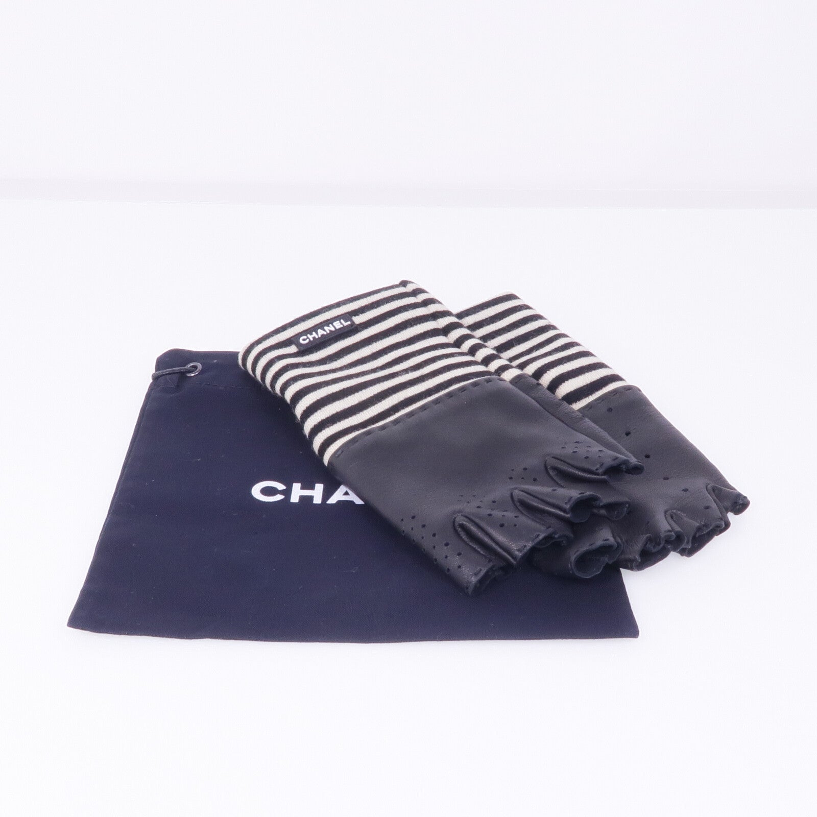 CHANEL 羊皮皮革Fingerless Gloves手套