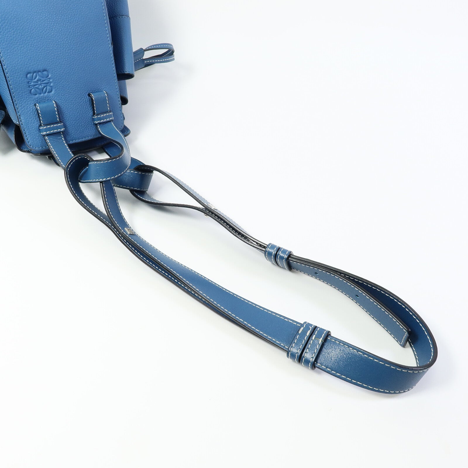 LOEWE 牛皮皮革Hammock Small手挽肩背兩用袋