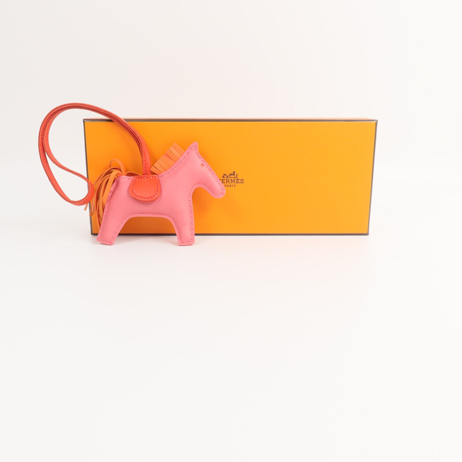 HERMES Milo羊皮皮革Rodeo PM掛飾Rouge Indien/Rose Azalee/Orange Poppy