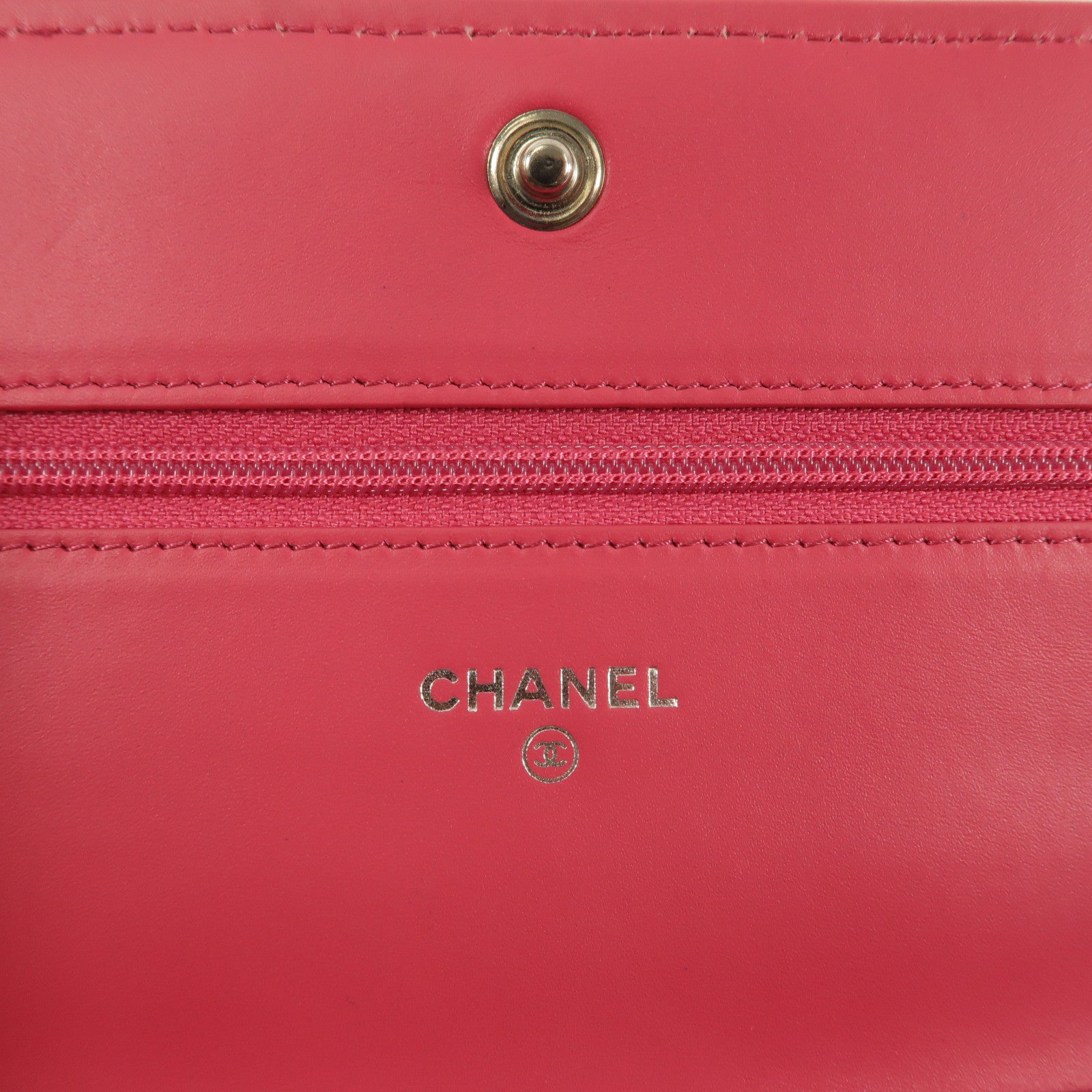 CHANEL 天鵝絨WOC Wallet On Chain鏈帶肩背袋