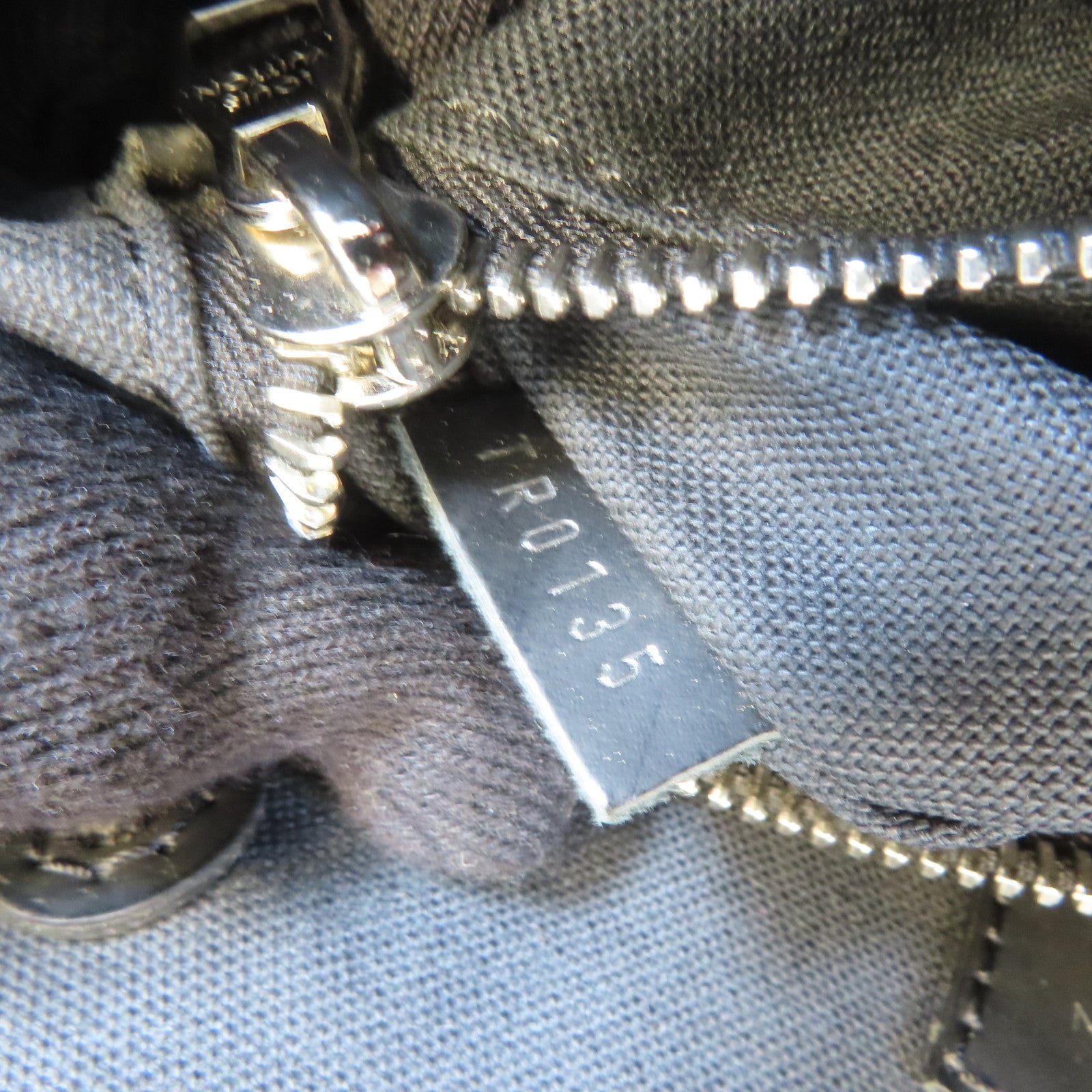LOUIS VUITTON Damier Graphite Chistopher PM銀扣背包黑色