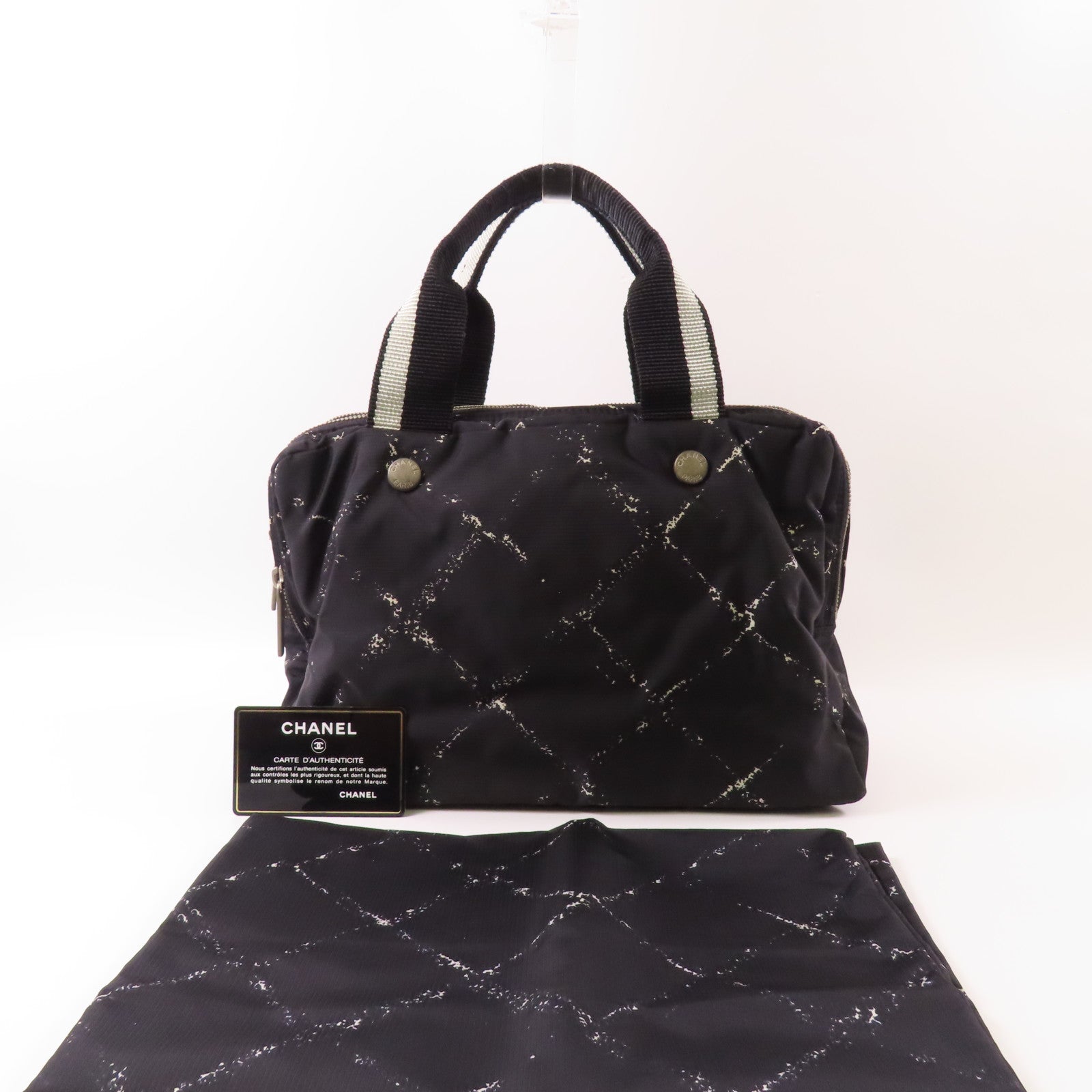 CHANEL 尼龍Travel Line銀扣手挽袋